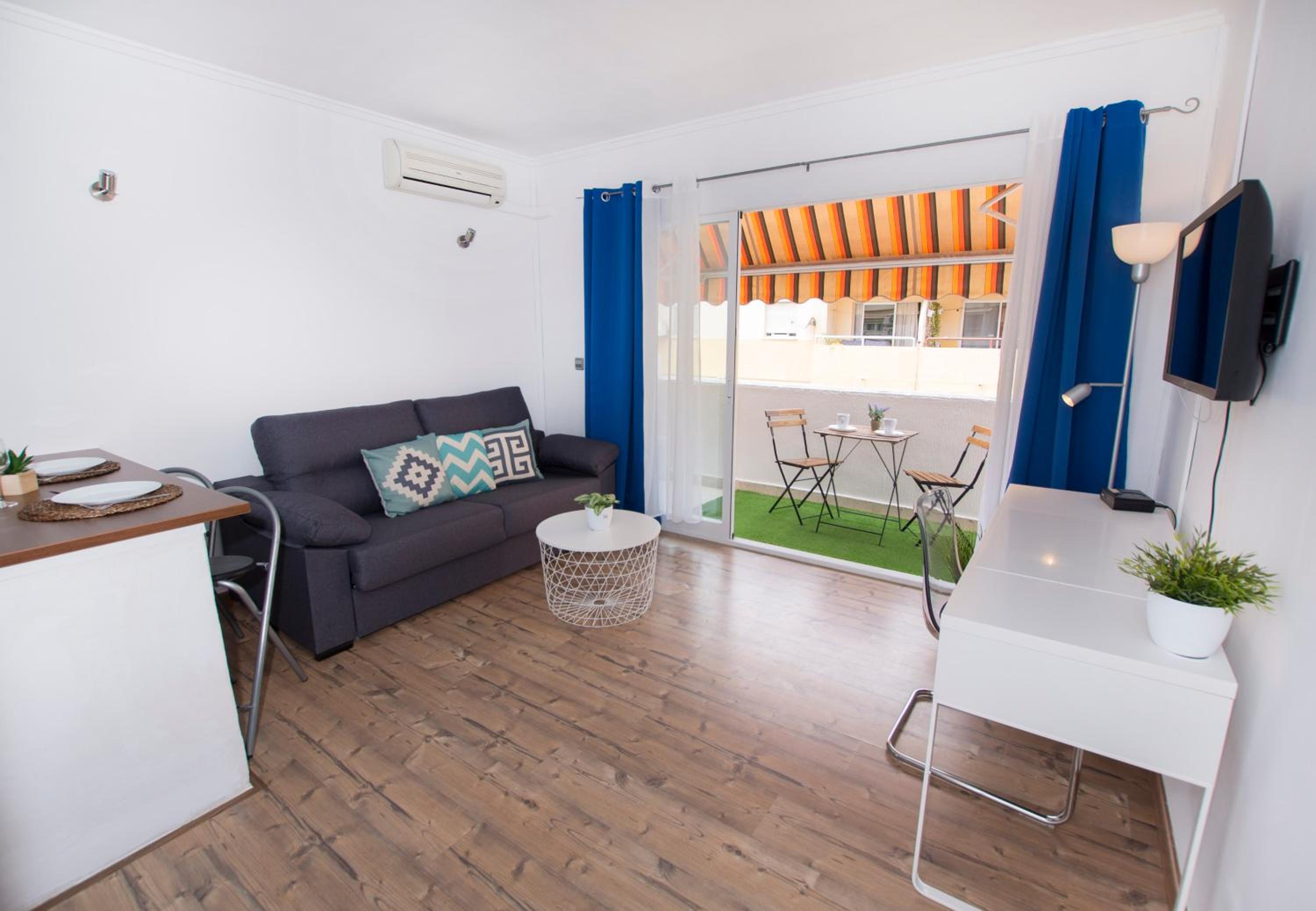 Apartamento con Balcón