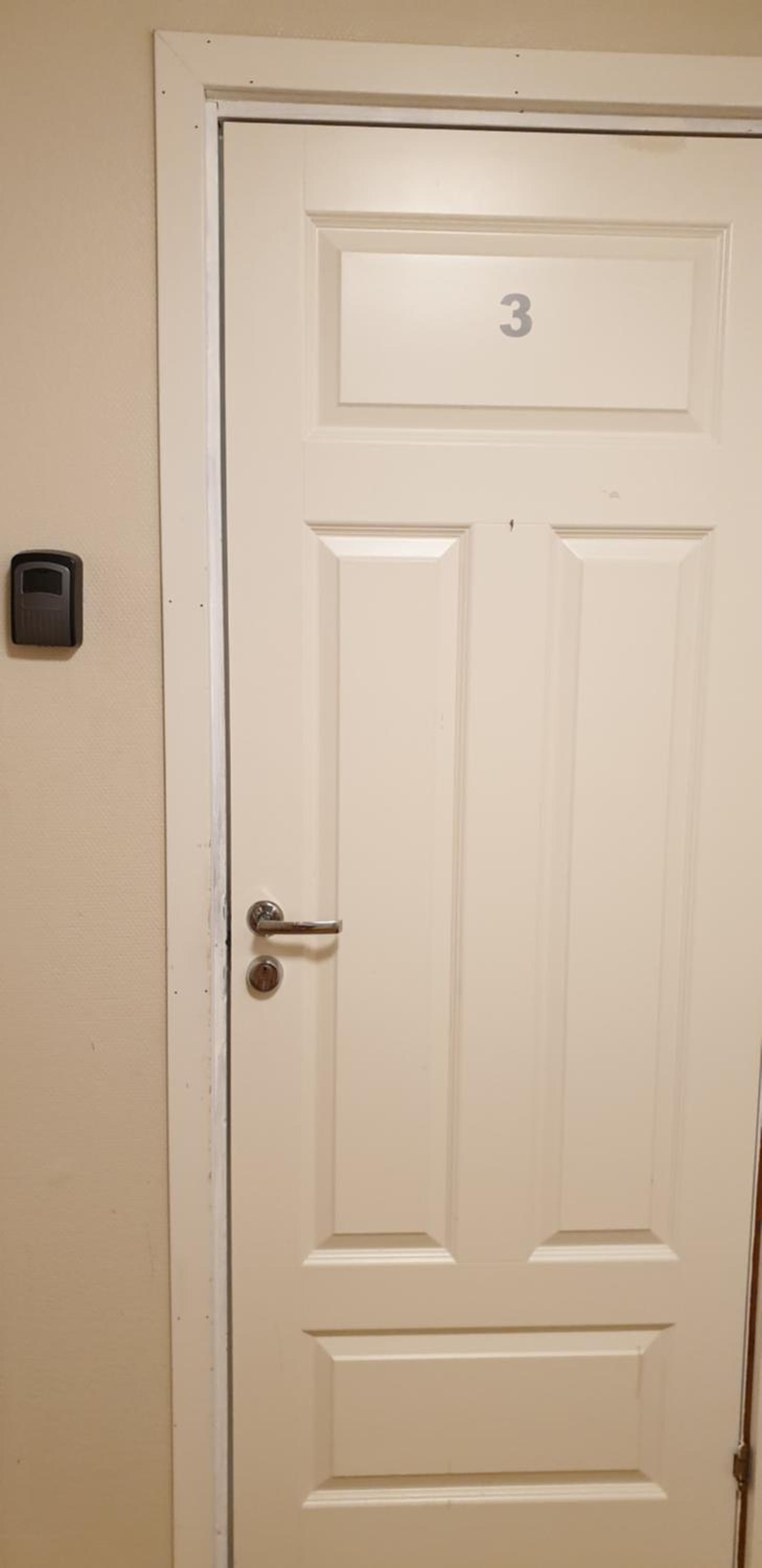 One-Bedroom Apartment - Photo 6