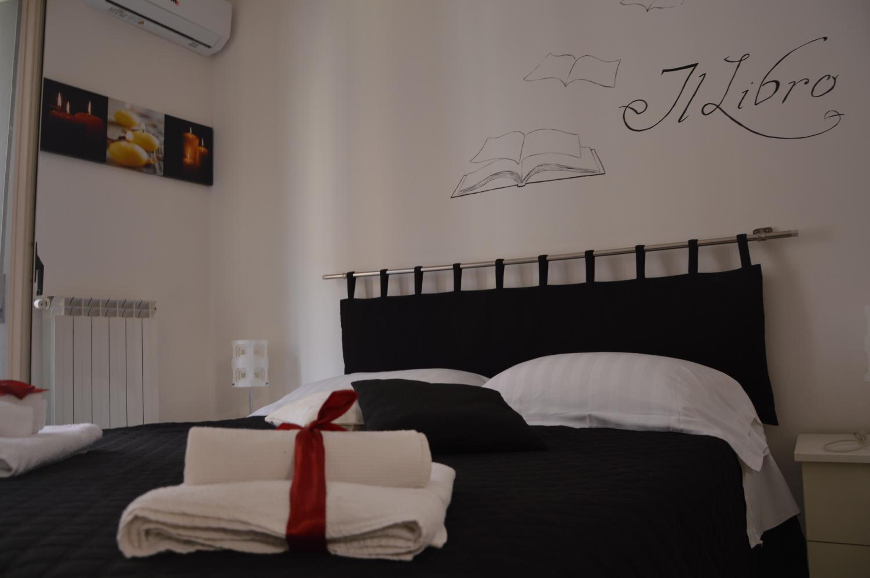 One-Bedroom Apartment - Photo 13