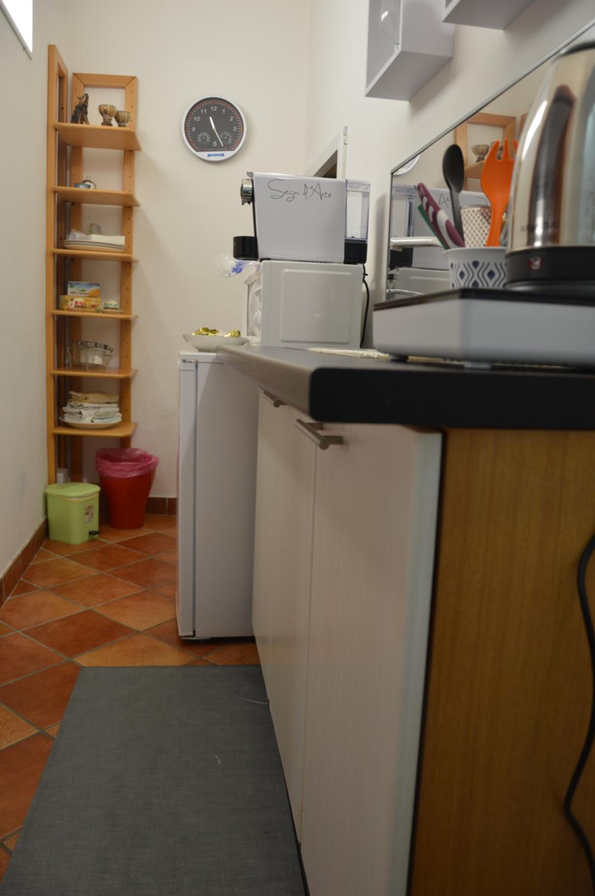 One-Bedroom Apartment - Photo 3
