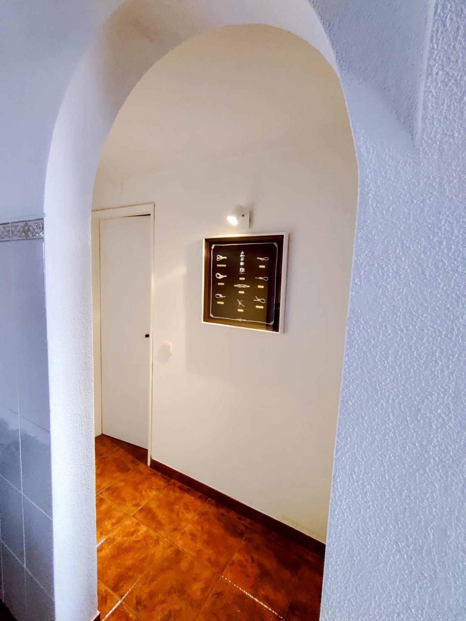 Two-Bedroom Apartment - Photo 4