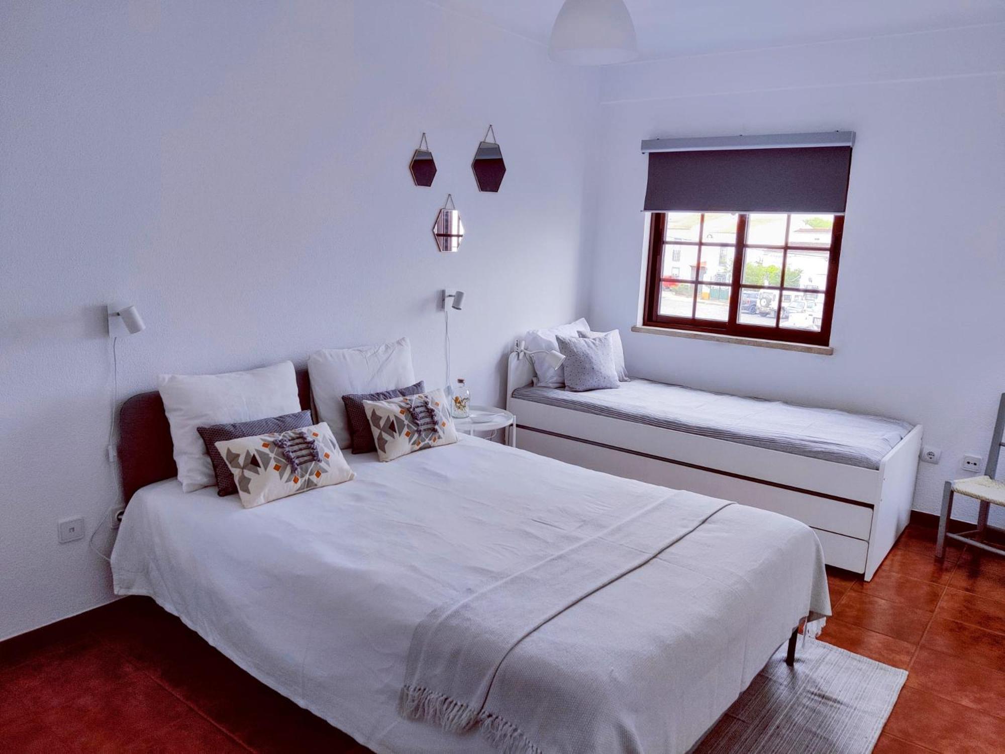Two-Bedroom Apartment - Photo 3