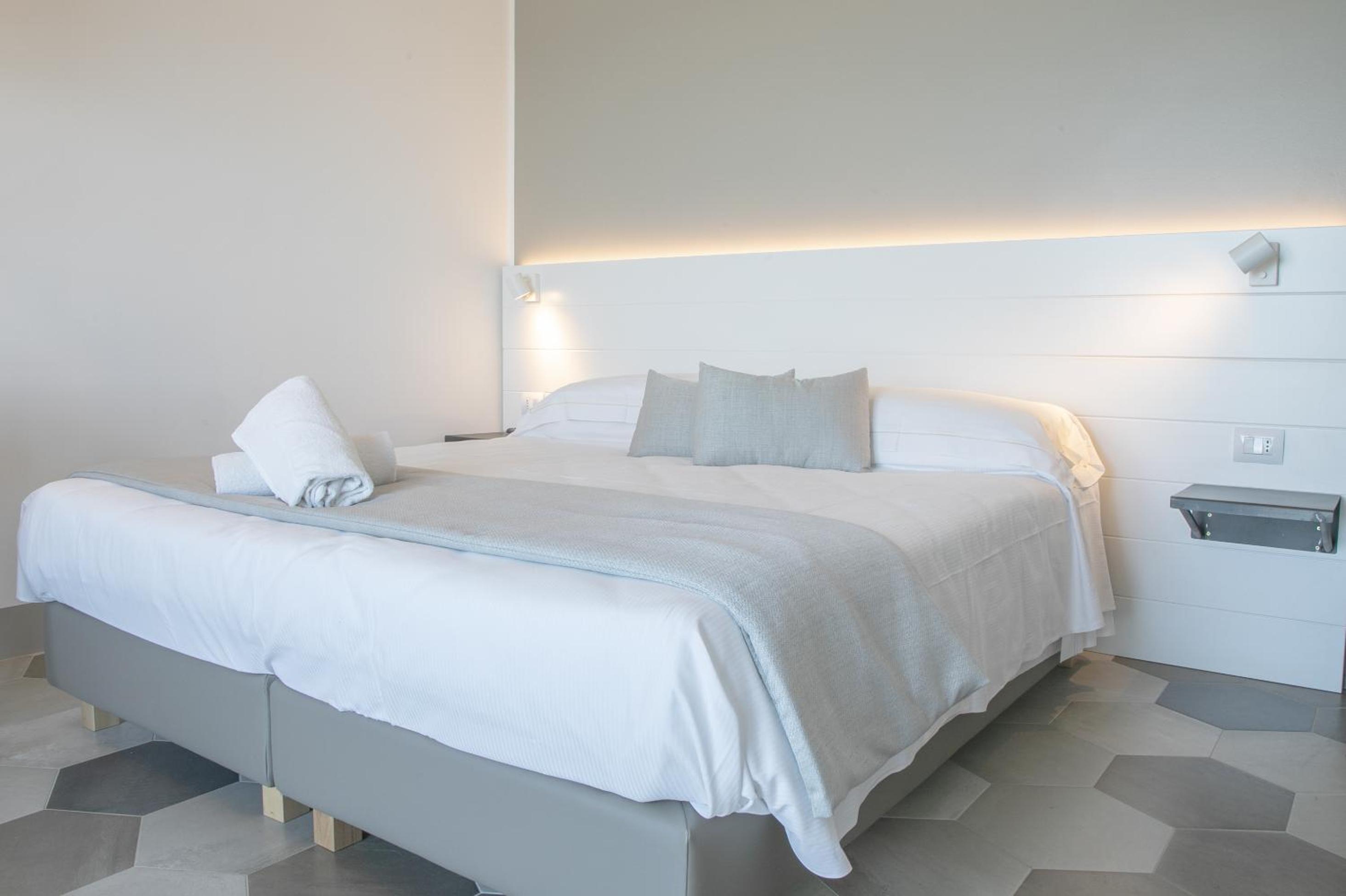 Double Room with Terrace photo 2