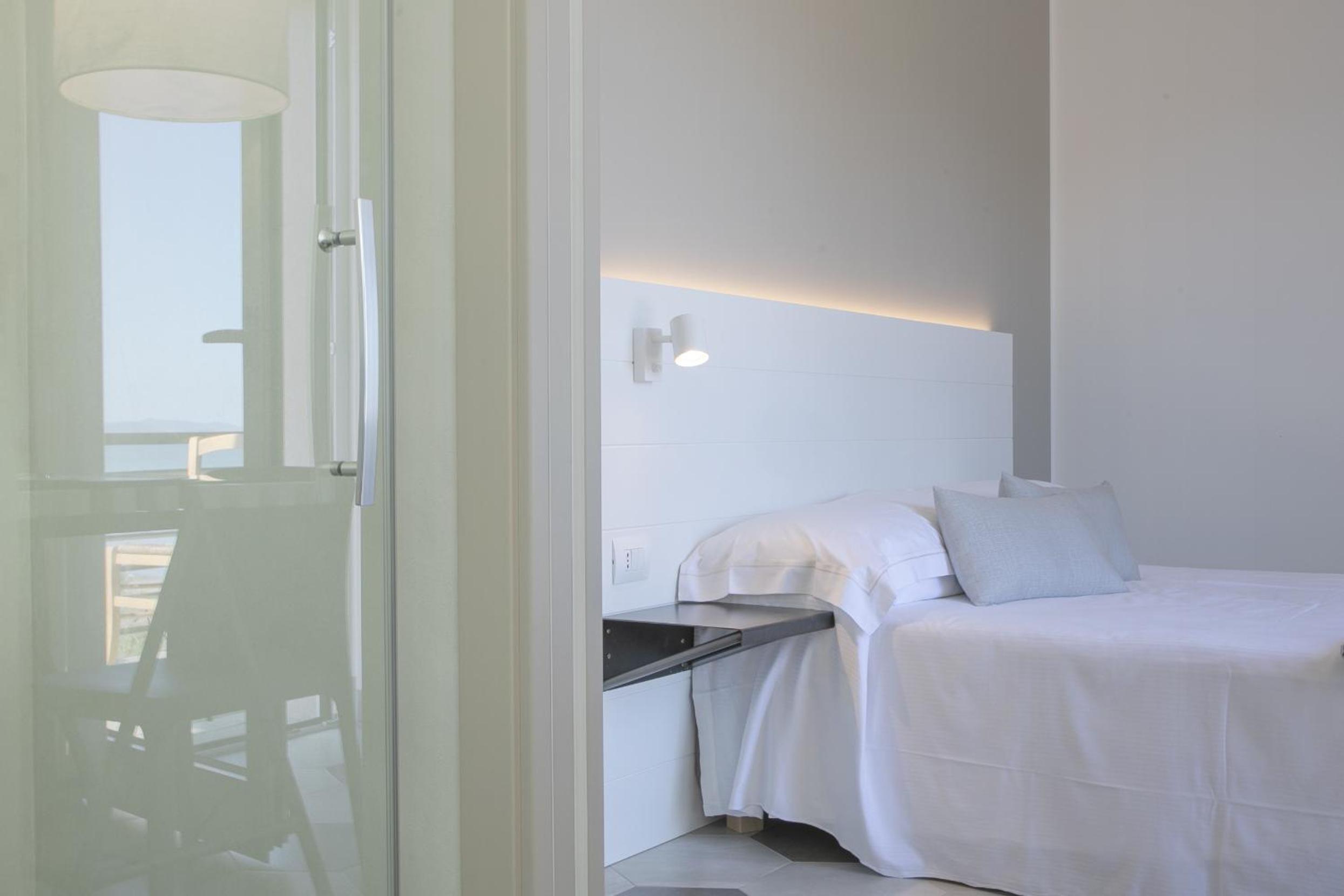 Single Room with Balcony photo 3