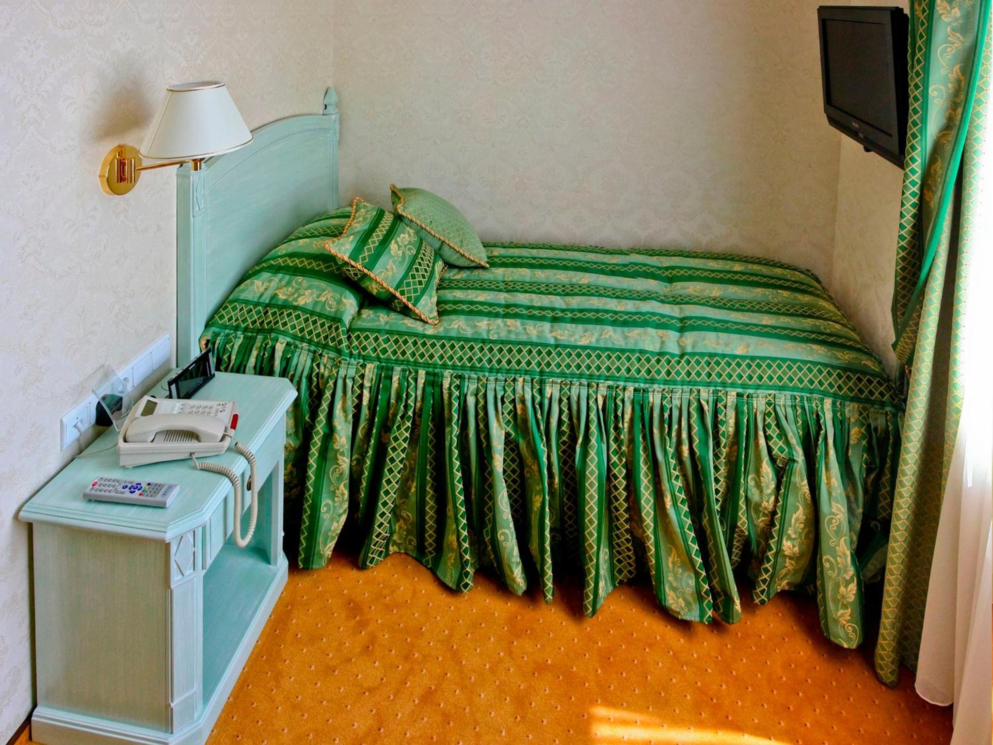 Classic Single Room with Shower