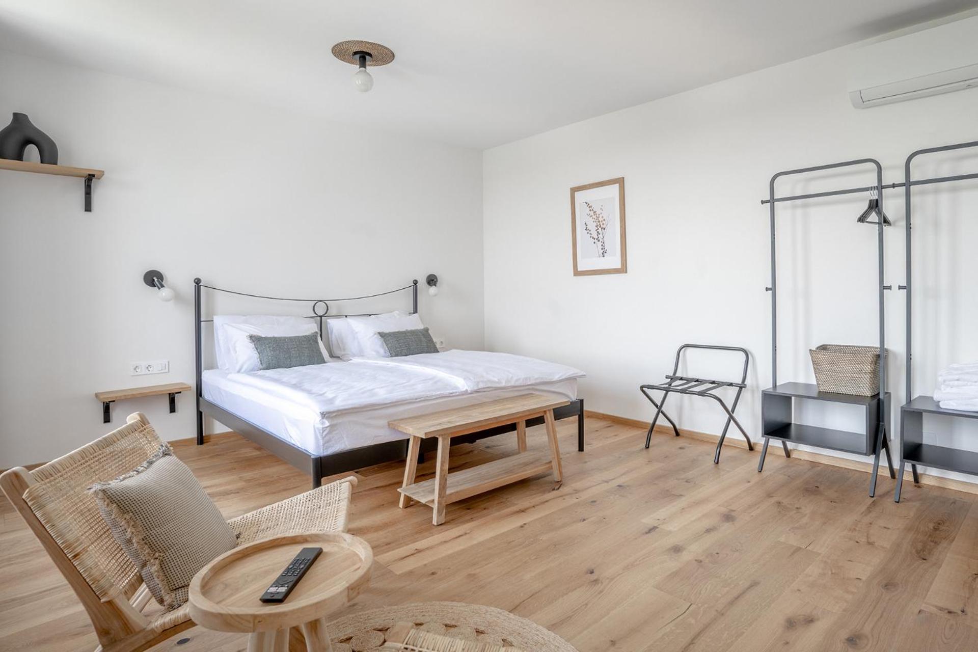 Superior Double Room - Photo 8