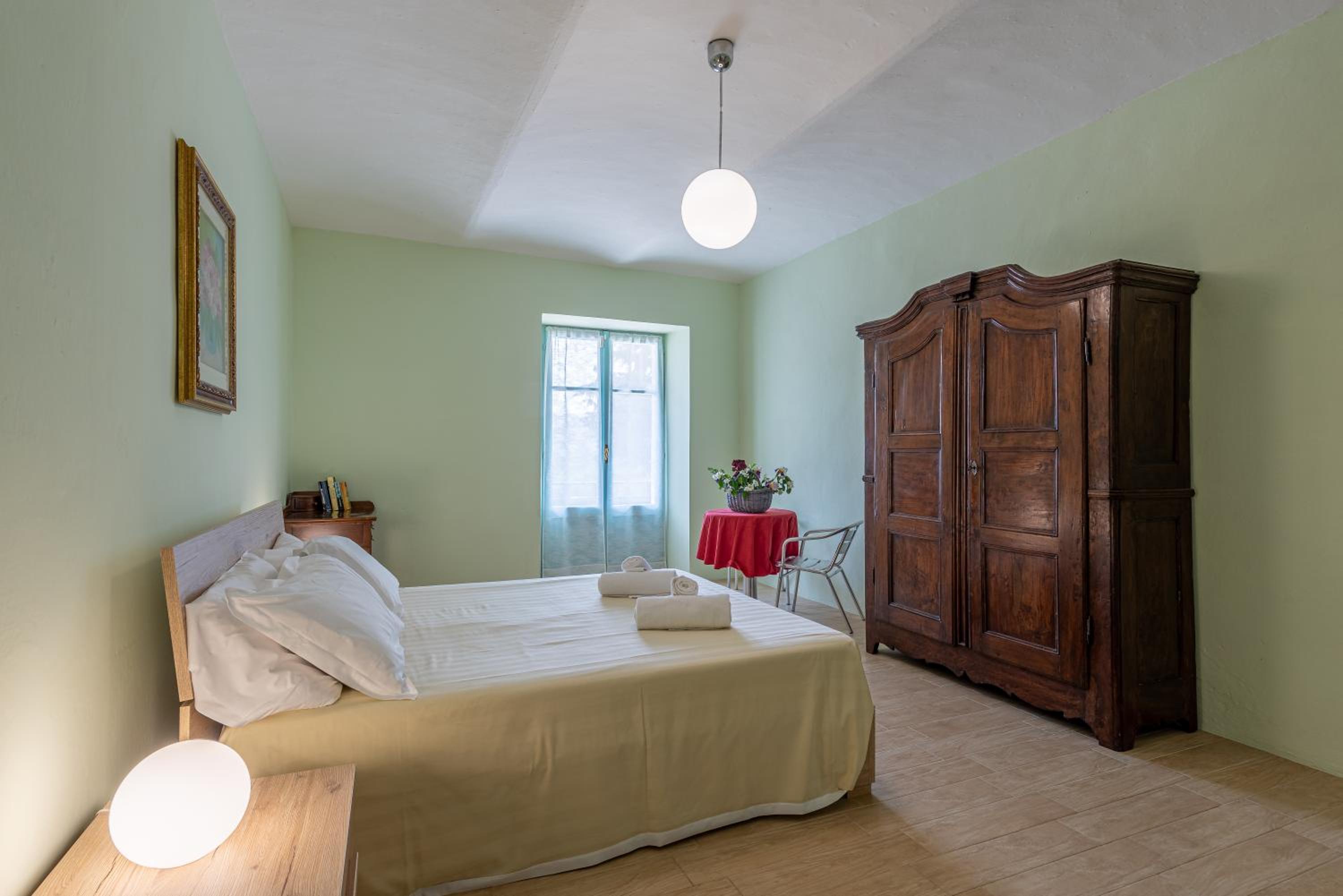 Four-Bedroom House photo 1