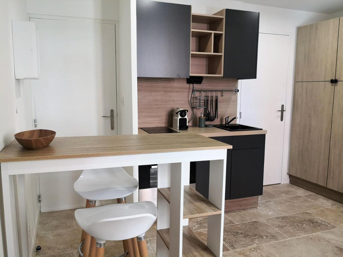 Studio Apartment photo 1