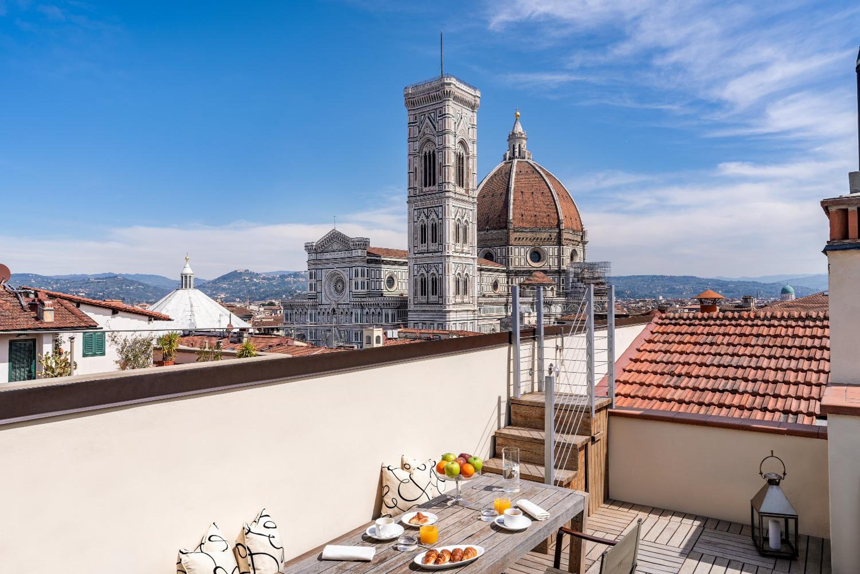Open Space with Panoramic Terrace Duomo View photo 2