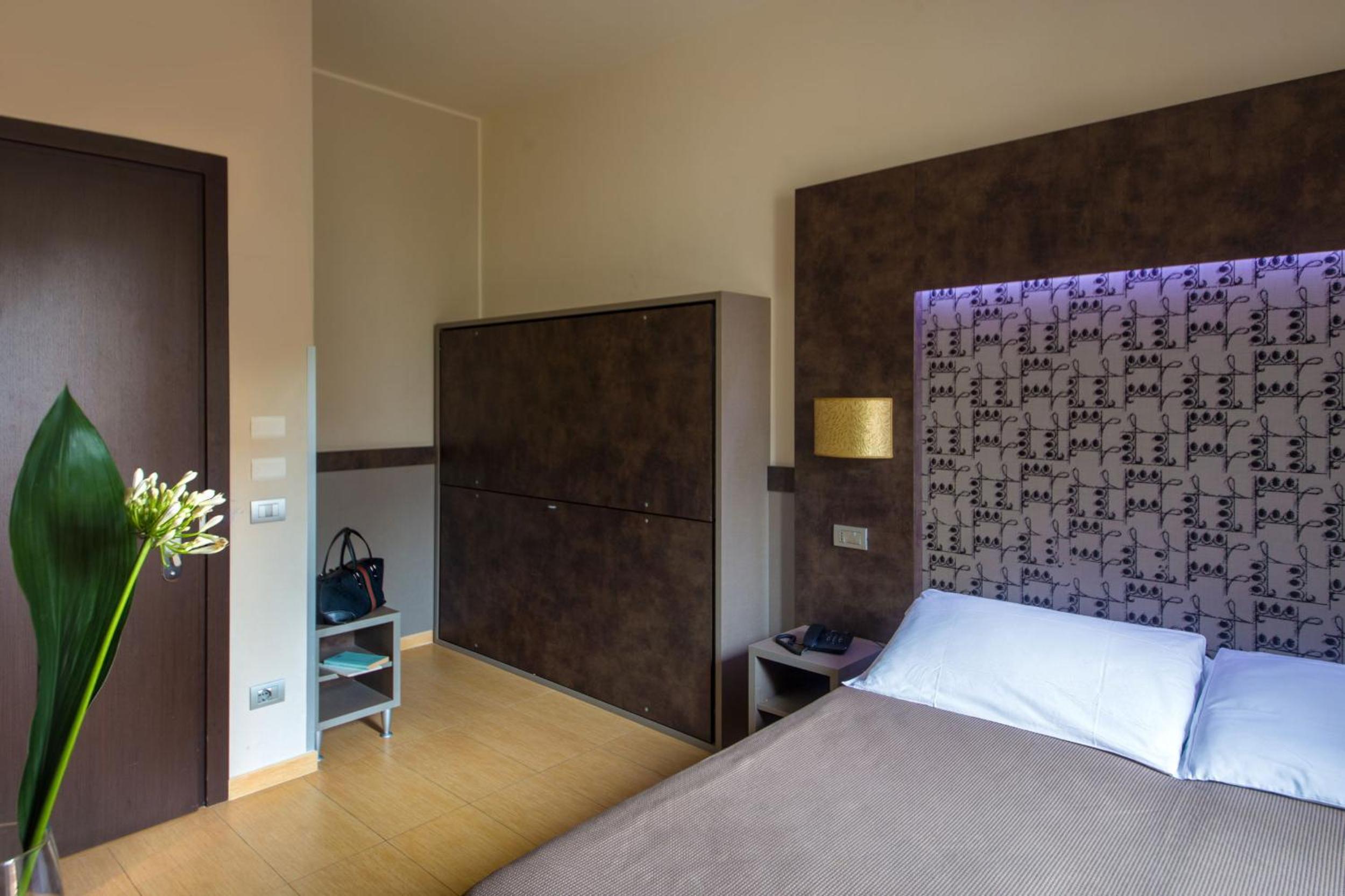 Standard Triple Room photo 3