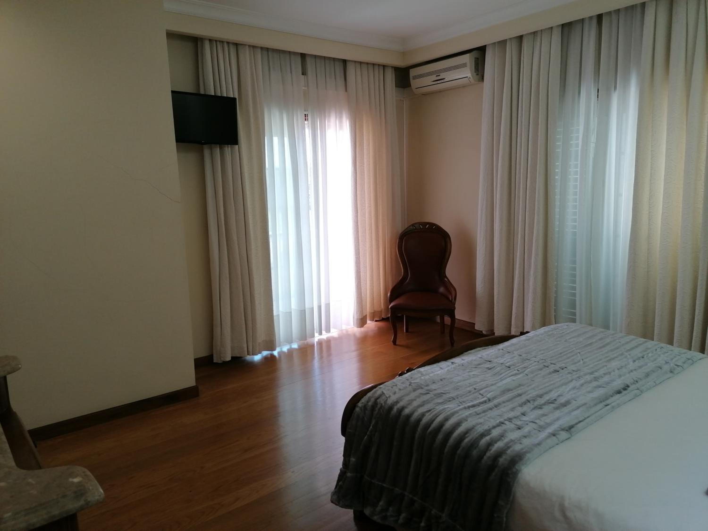 Suite - Photo 4