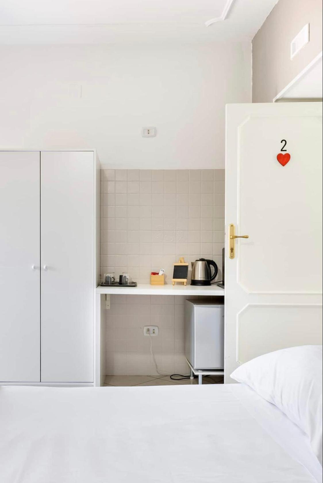 Deluxe Room - Photo 4