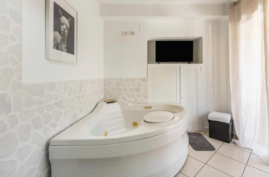 Deluxe Quadruple Room - Photo 4