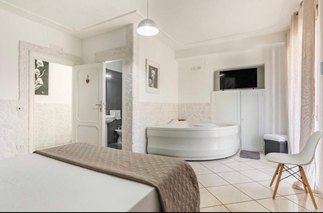 Deluxe Quadruple Room - Photo 1