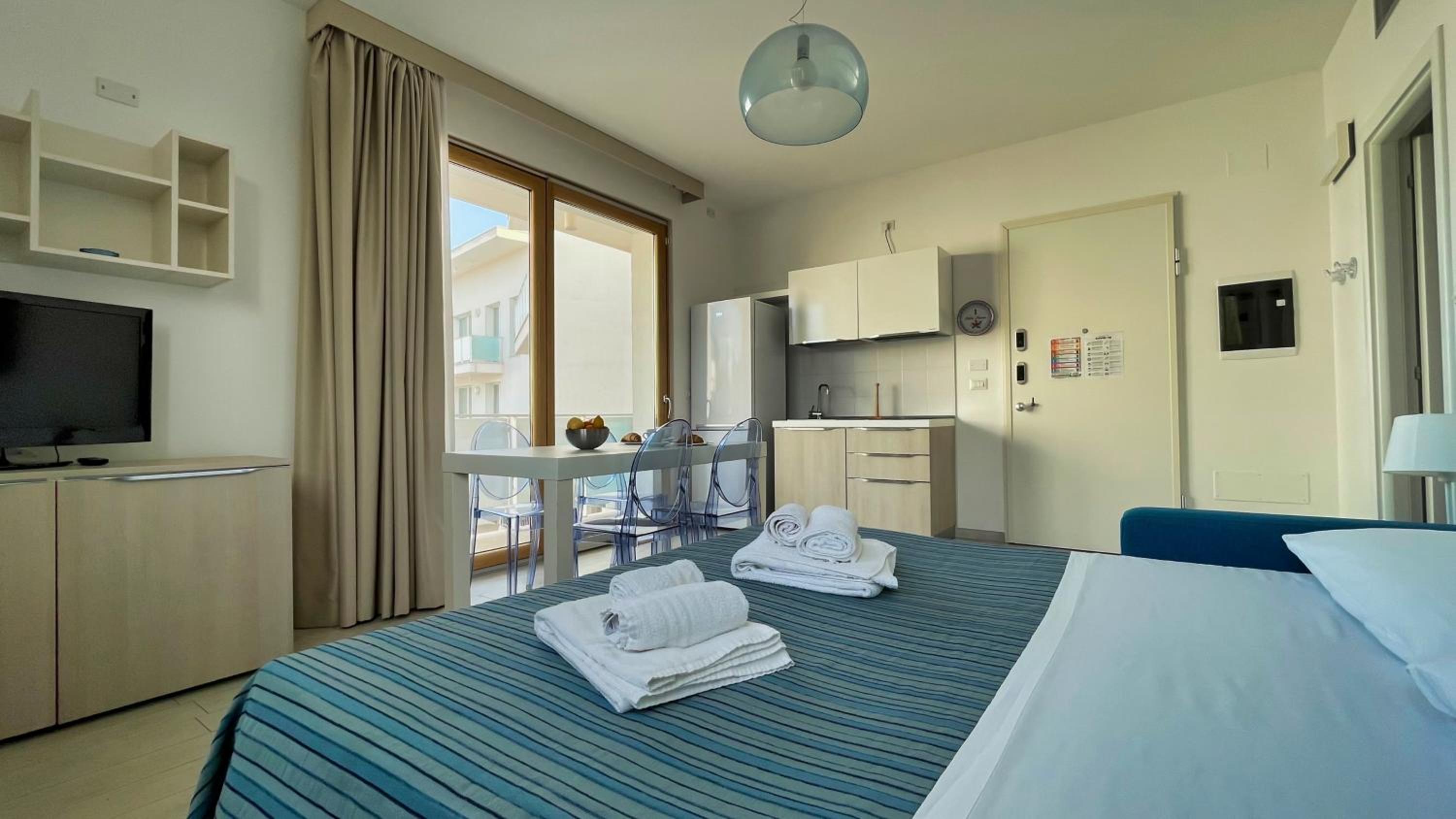 One-Bedroom Apartment (4 Adults)
