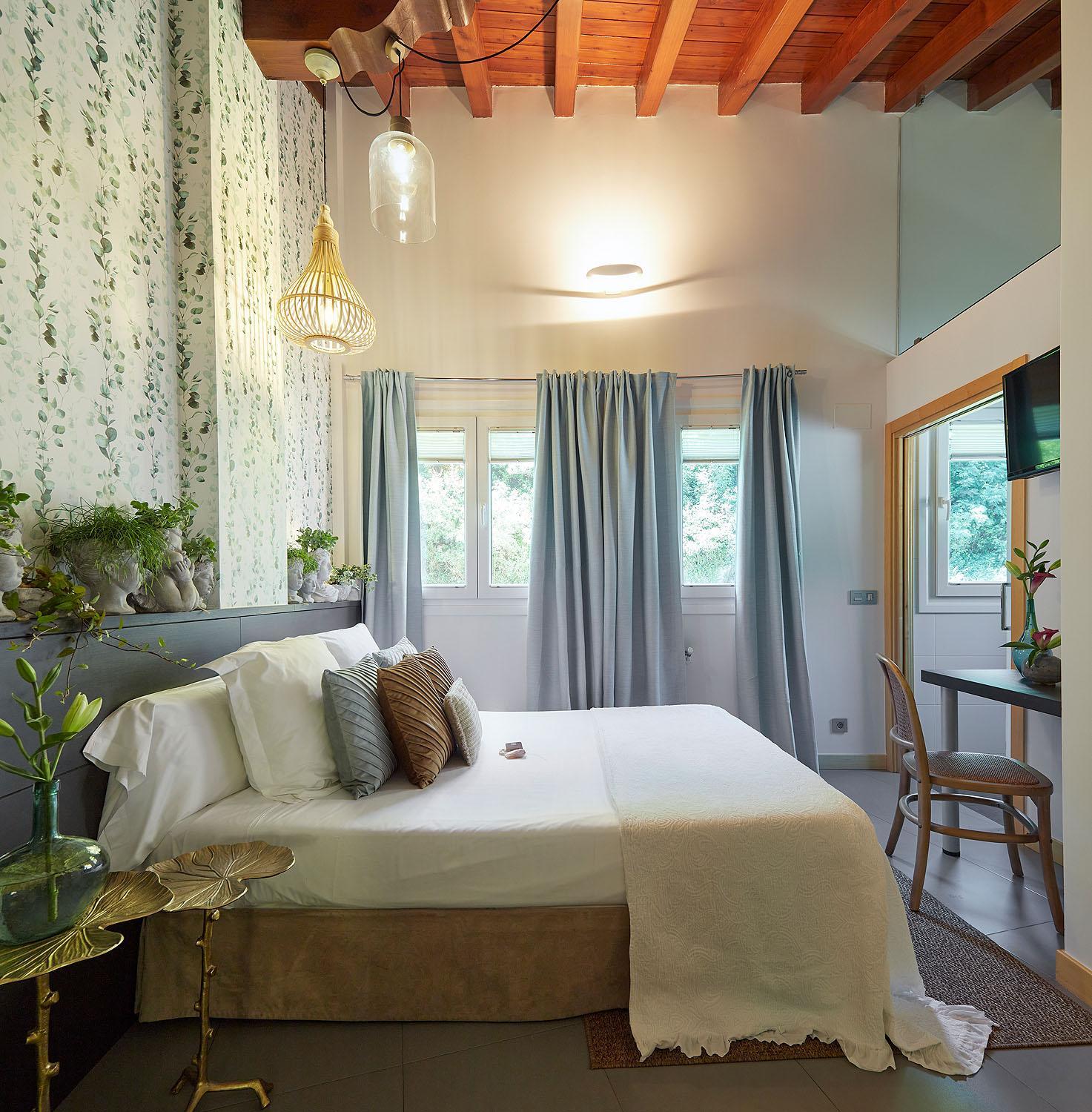 Standard Double Room - Photo 19