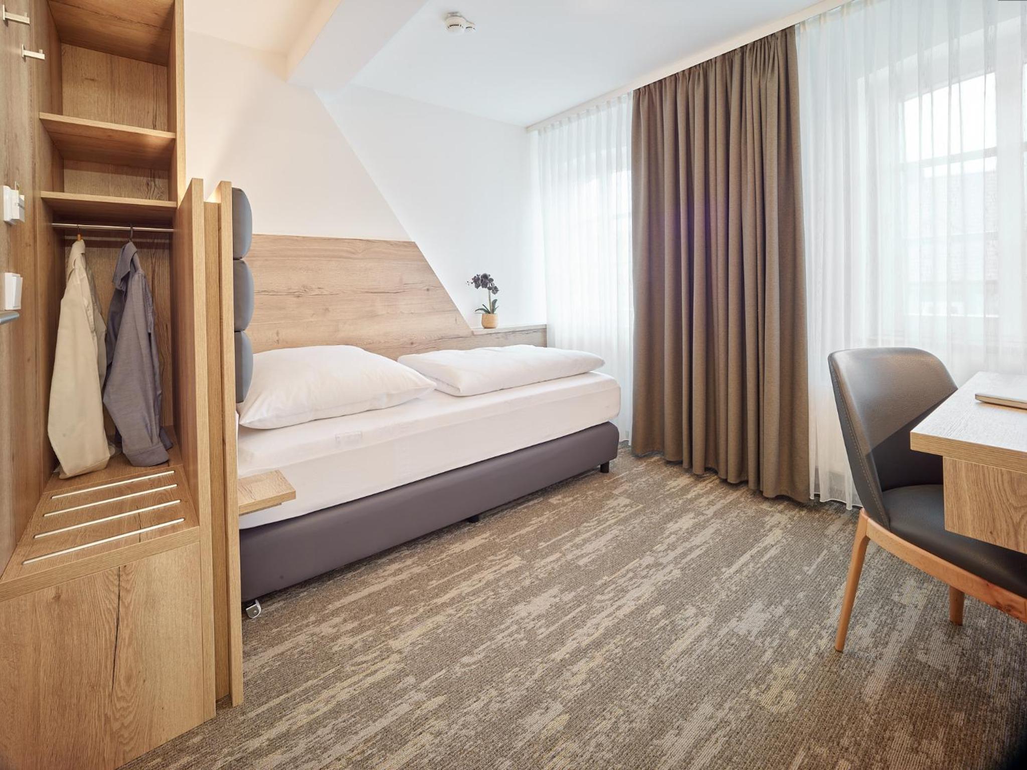 Economy Single Room