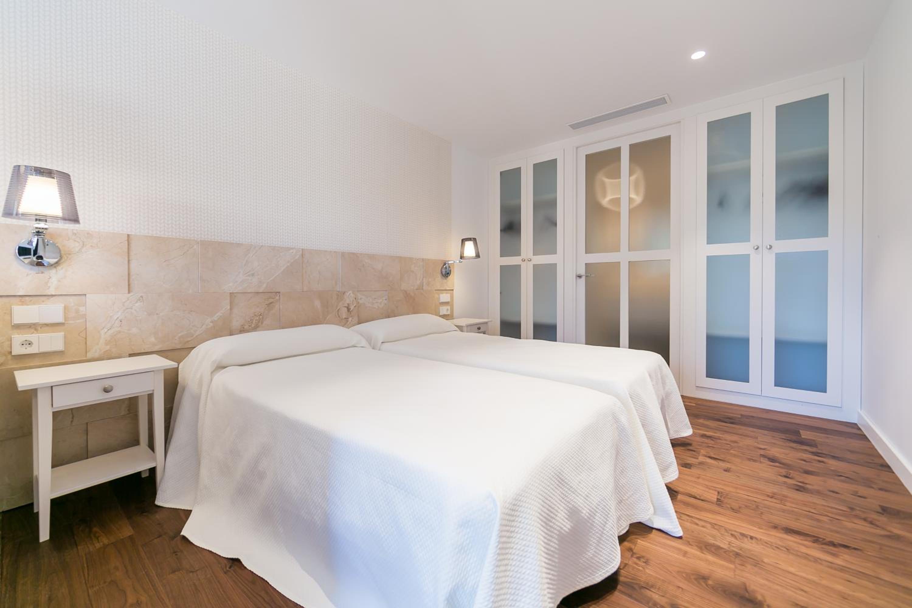 Superior Deluxe Double or Twin Room  photo 2