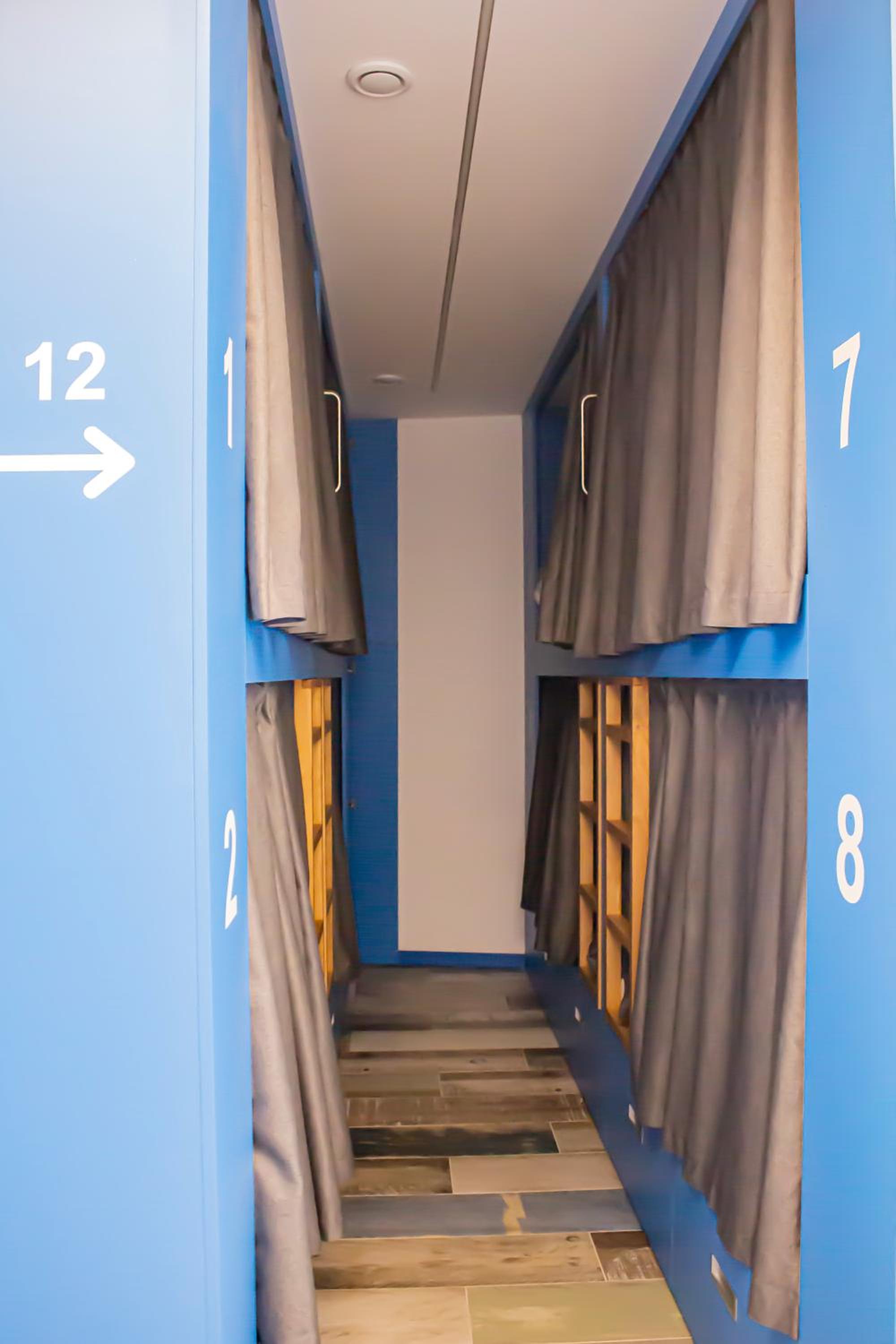 Bed in 10-Bed Mixed Dormitory Room photo 2