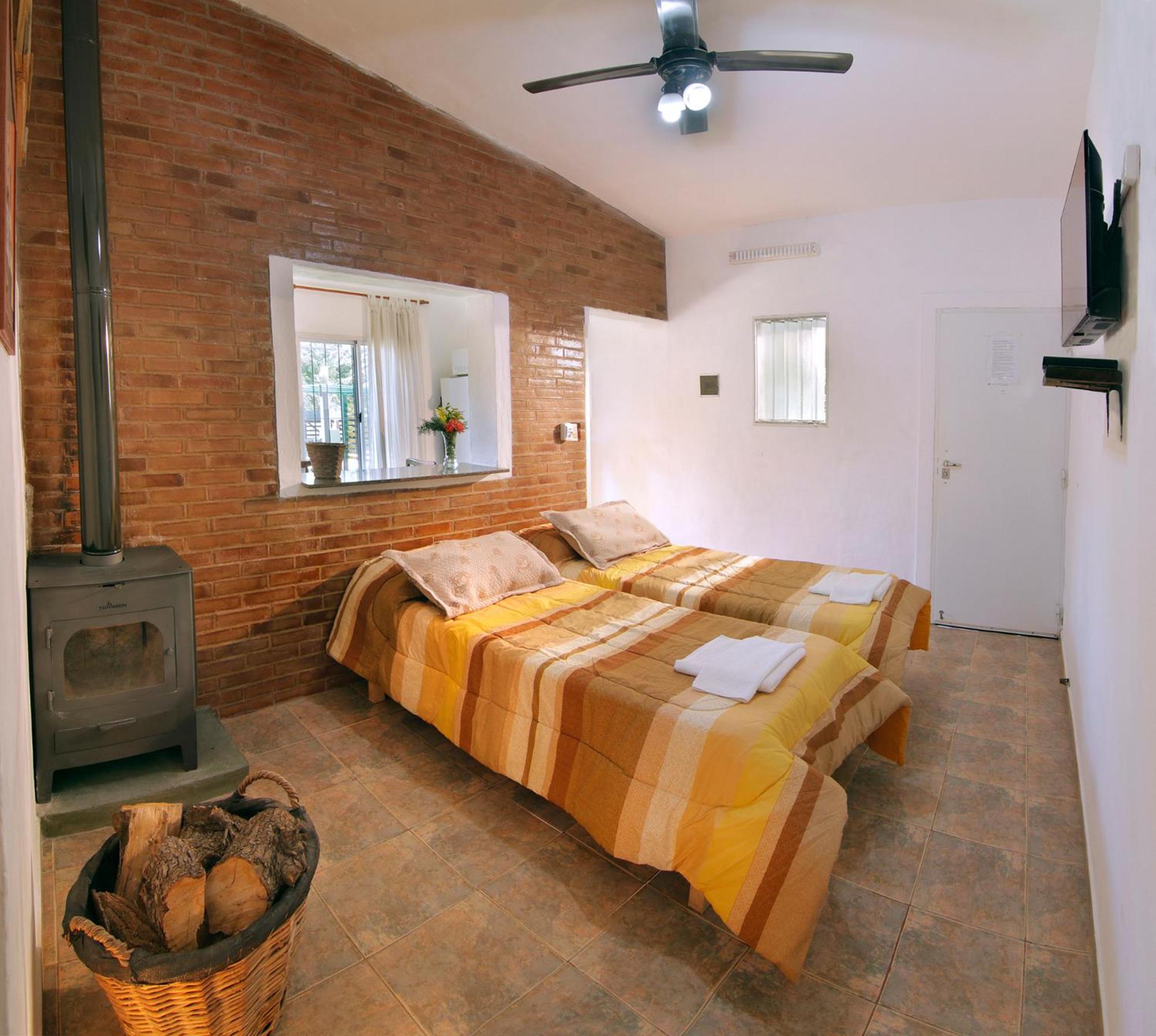 One-Bedroom House photo 1