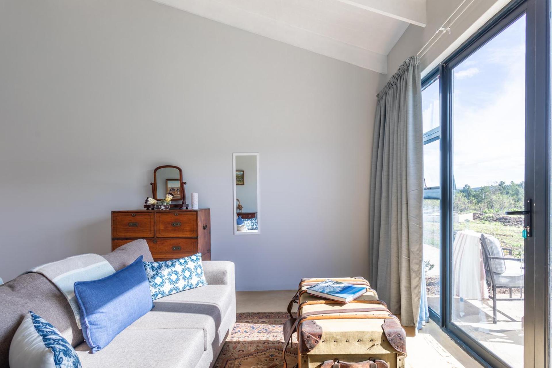 King Studio with Sofa Bed - Photo 1