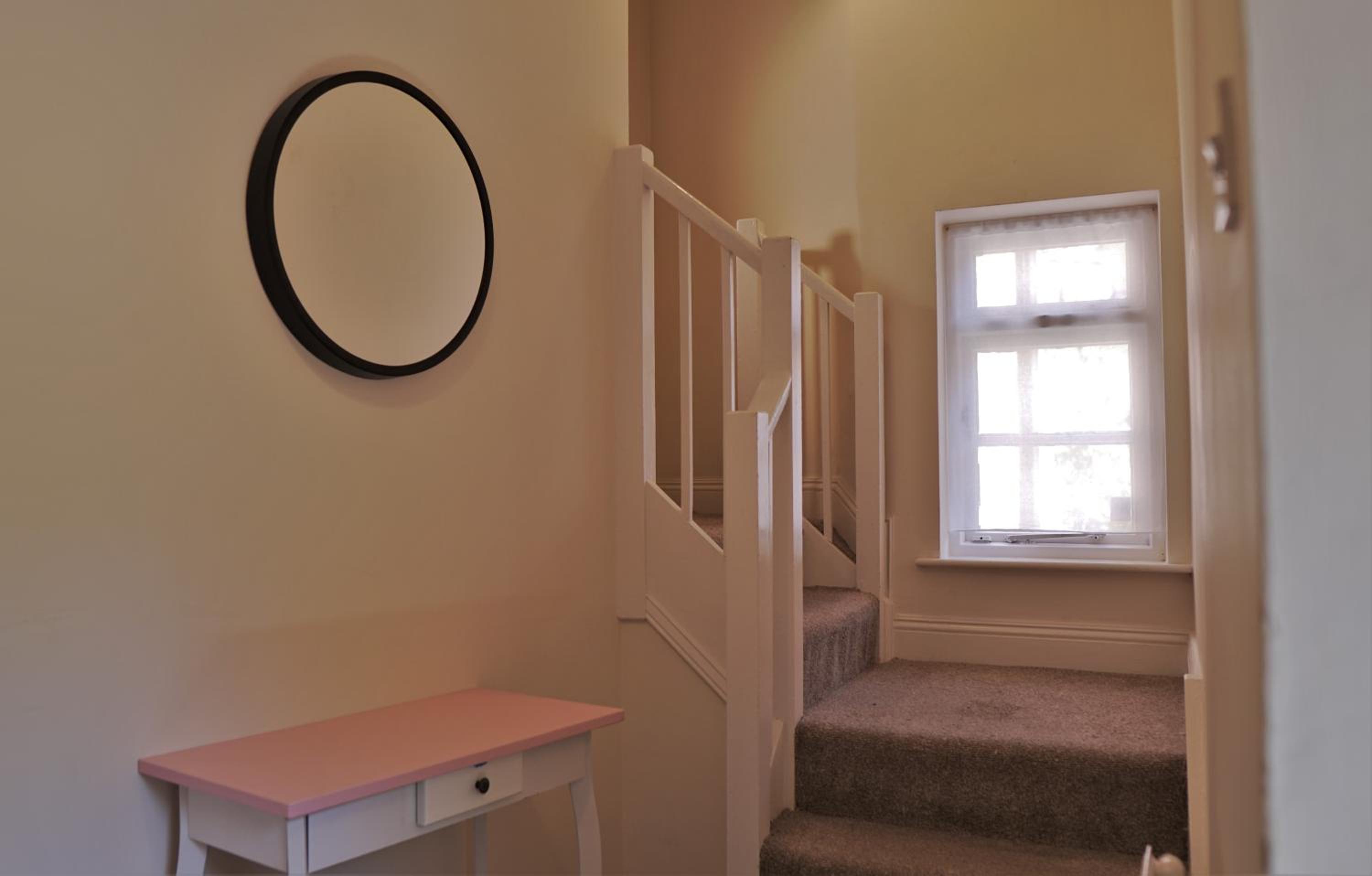 Two-Bedroom Apartment - Photo 7