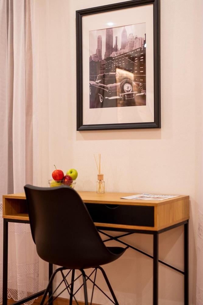 Superior King Room - Photo 13