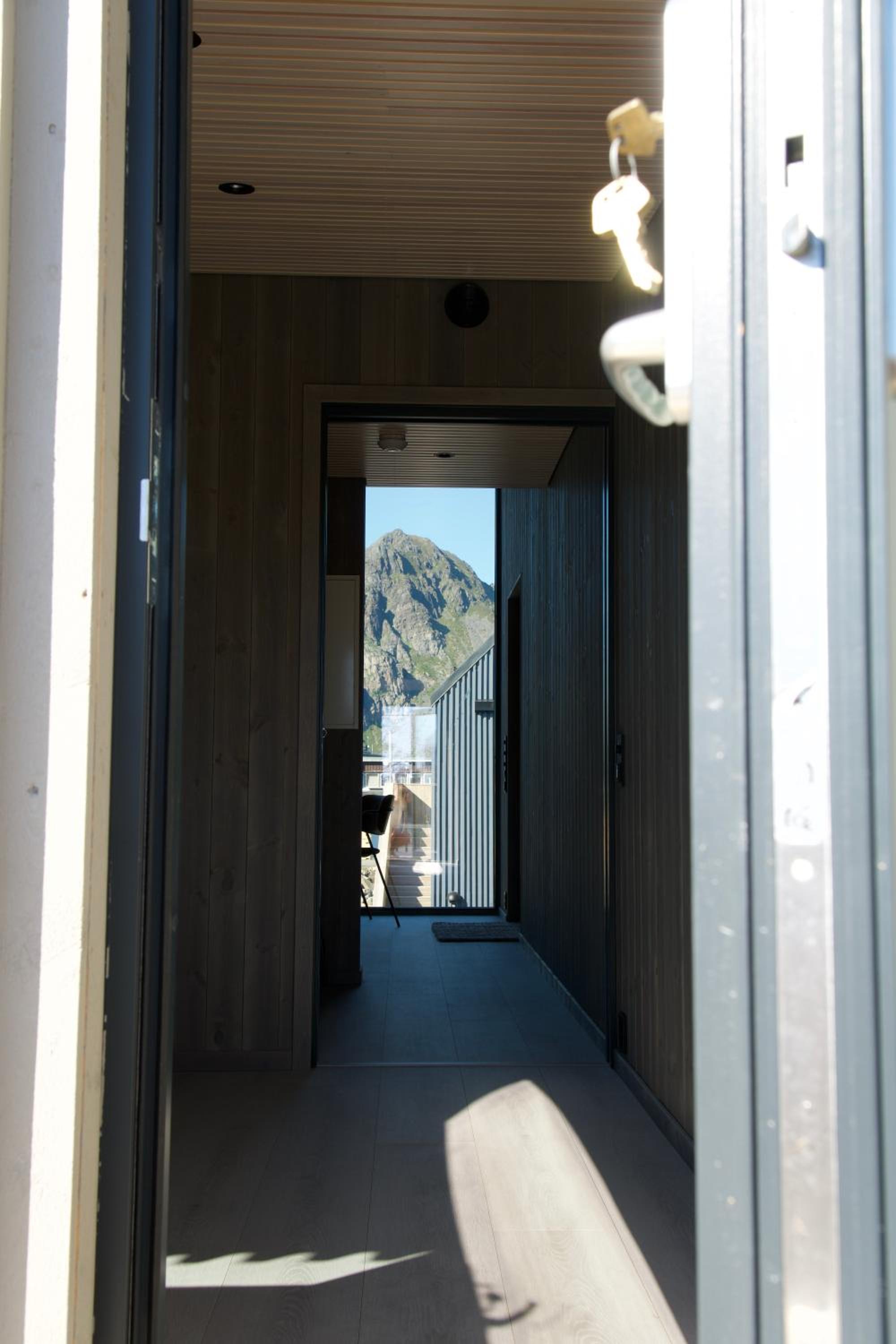 Studio Apartment in Henningsvær  photo 2