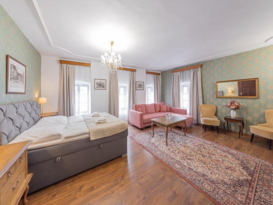 Deluxe Apartment - Photo 2