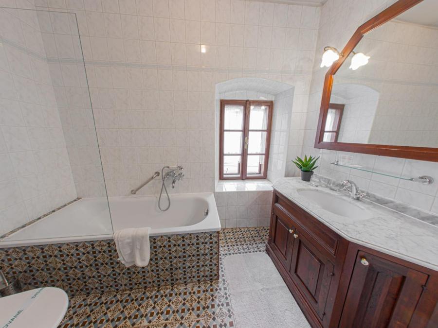 Deluxe Apartment - Photo 16