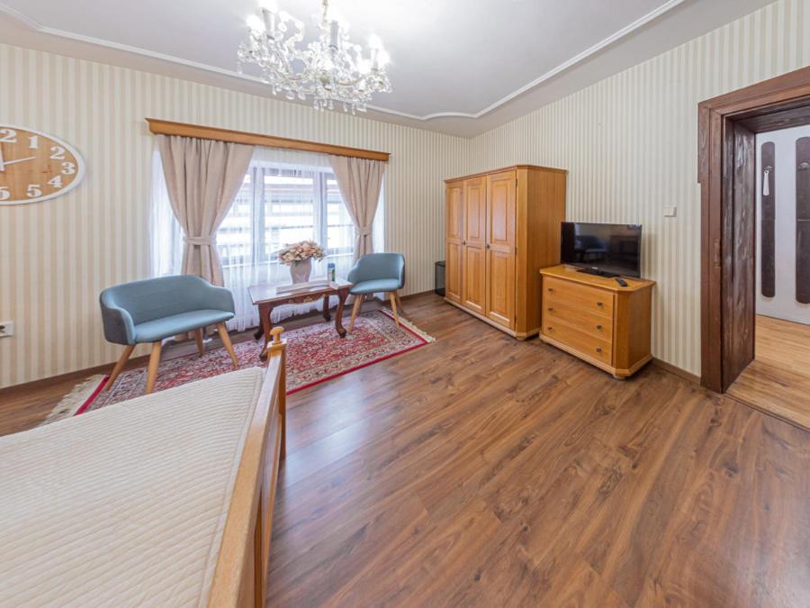 Standard Double Room - Photo 3