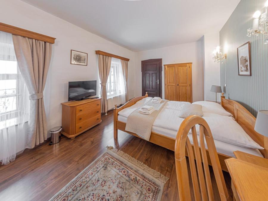 Double Room with Private Bathroom - Photo 4