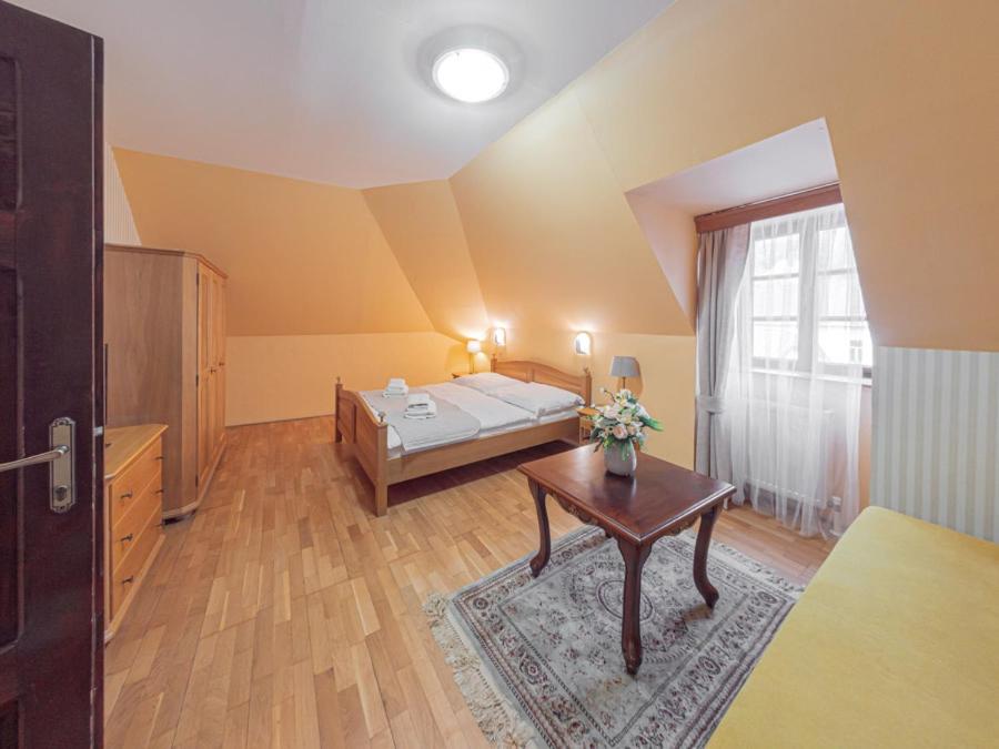 Double Room - Photo 1