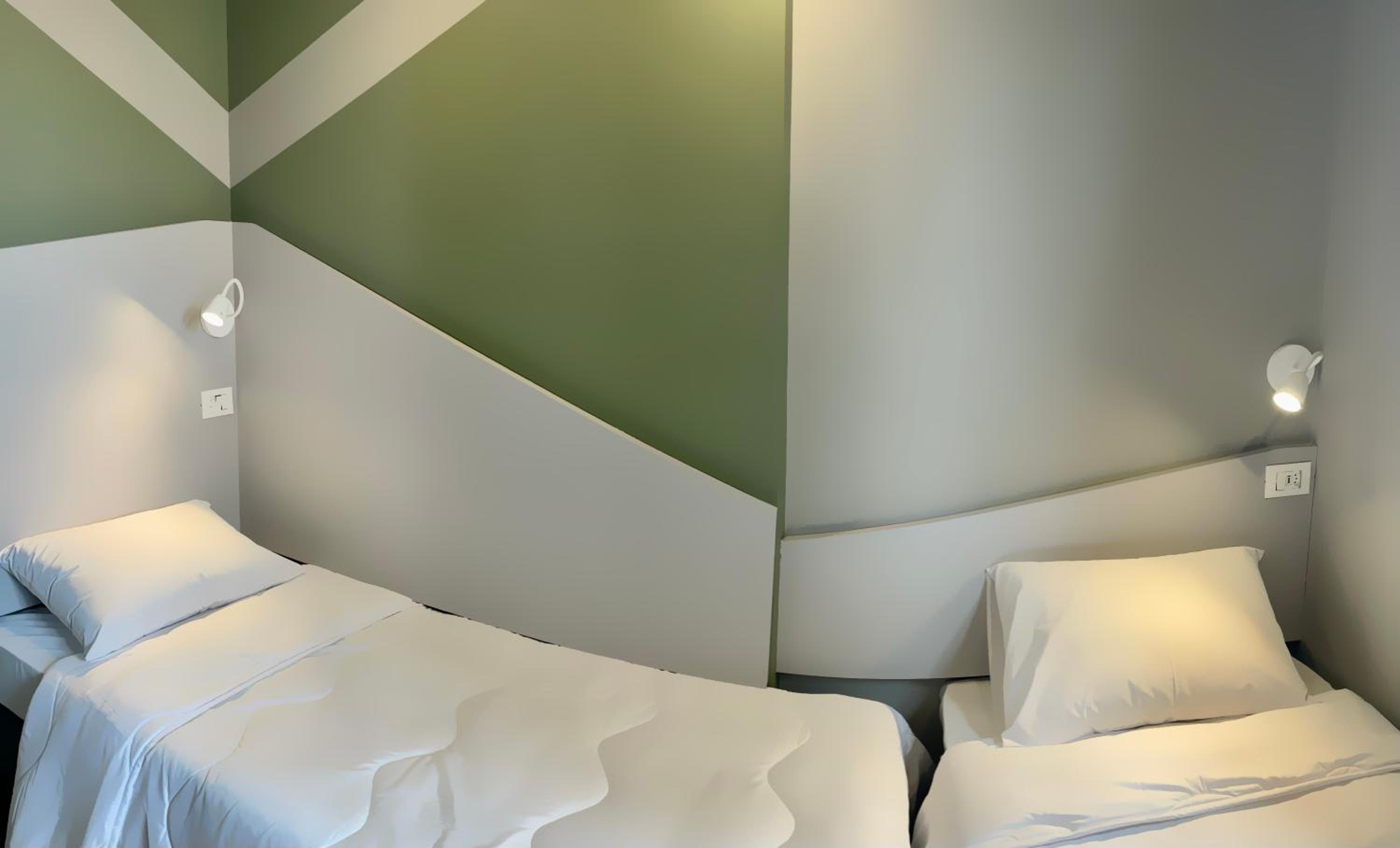 Standard Twin Room photo 3