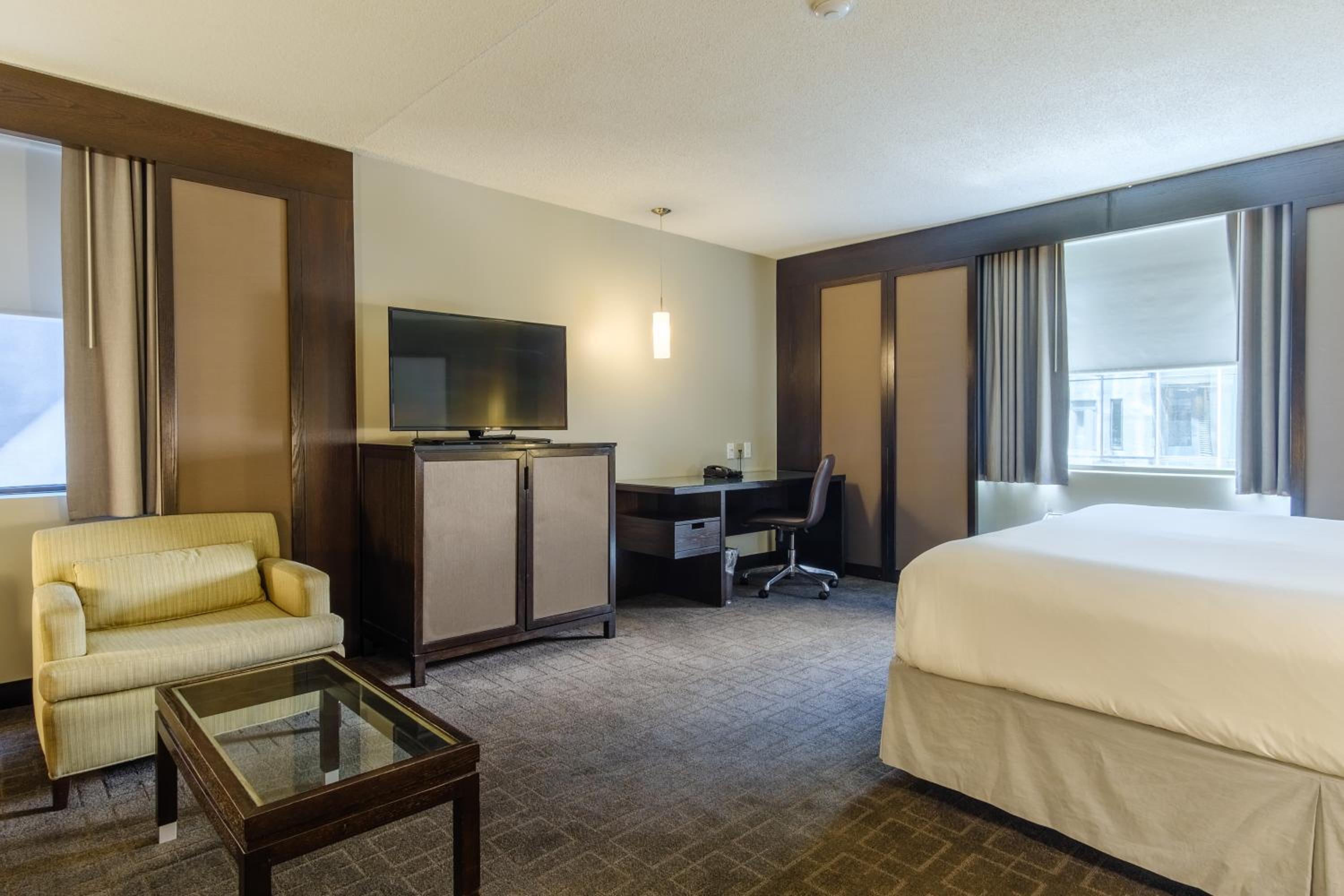 Spacious Corner Suite