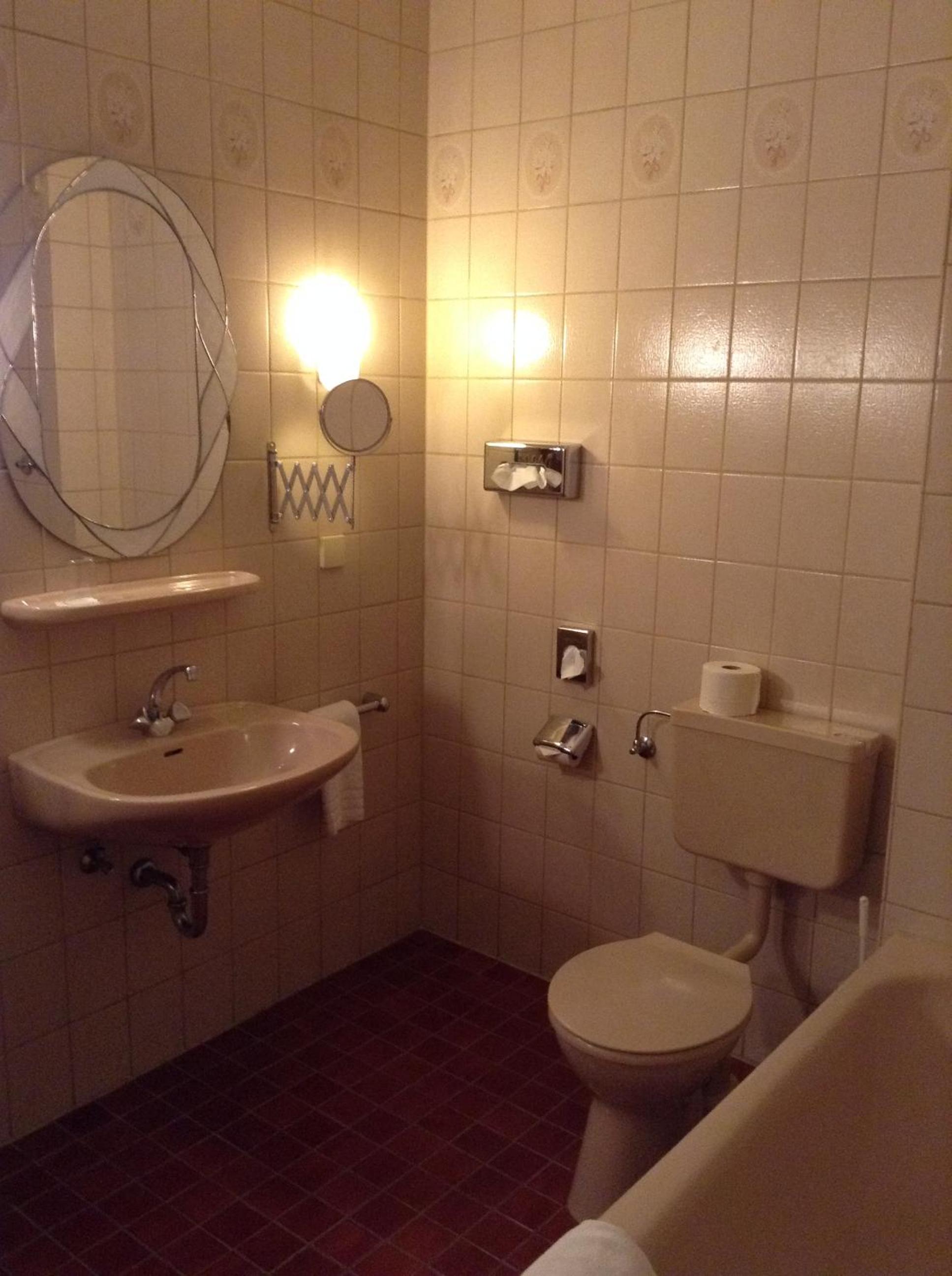 Business Double Room - Photo 4