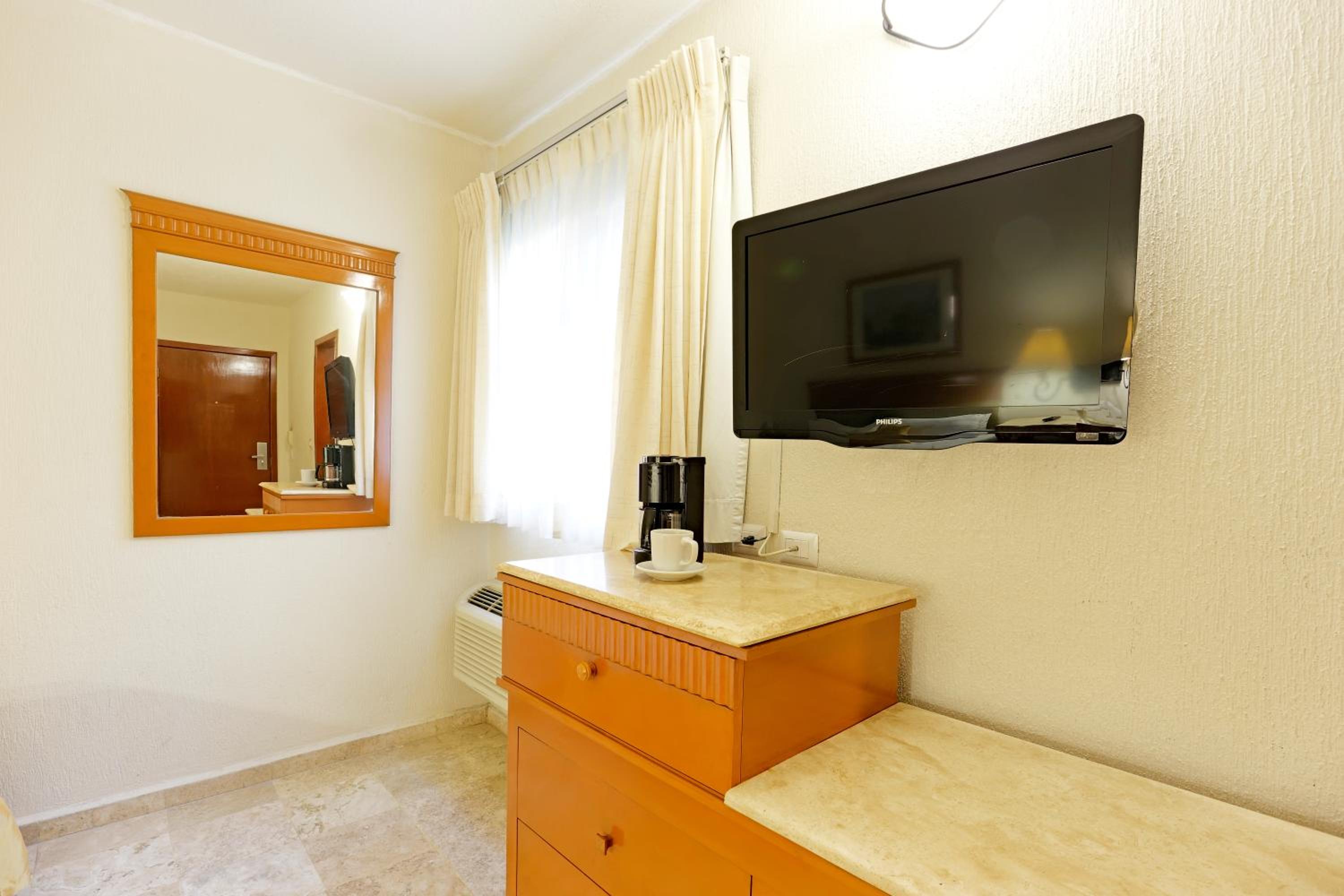 Executive Double Room - Photo 7