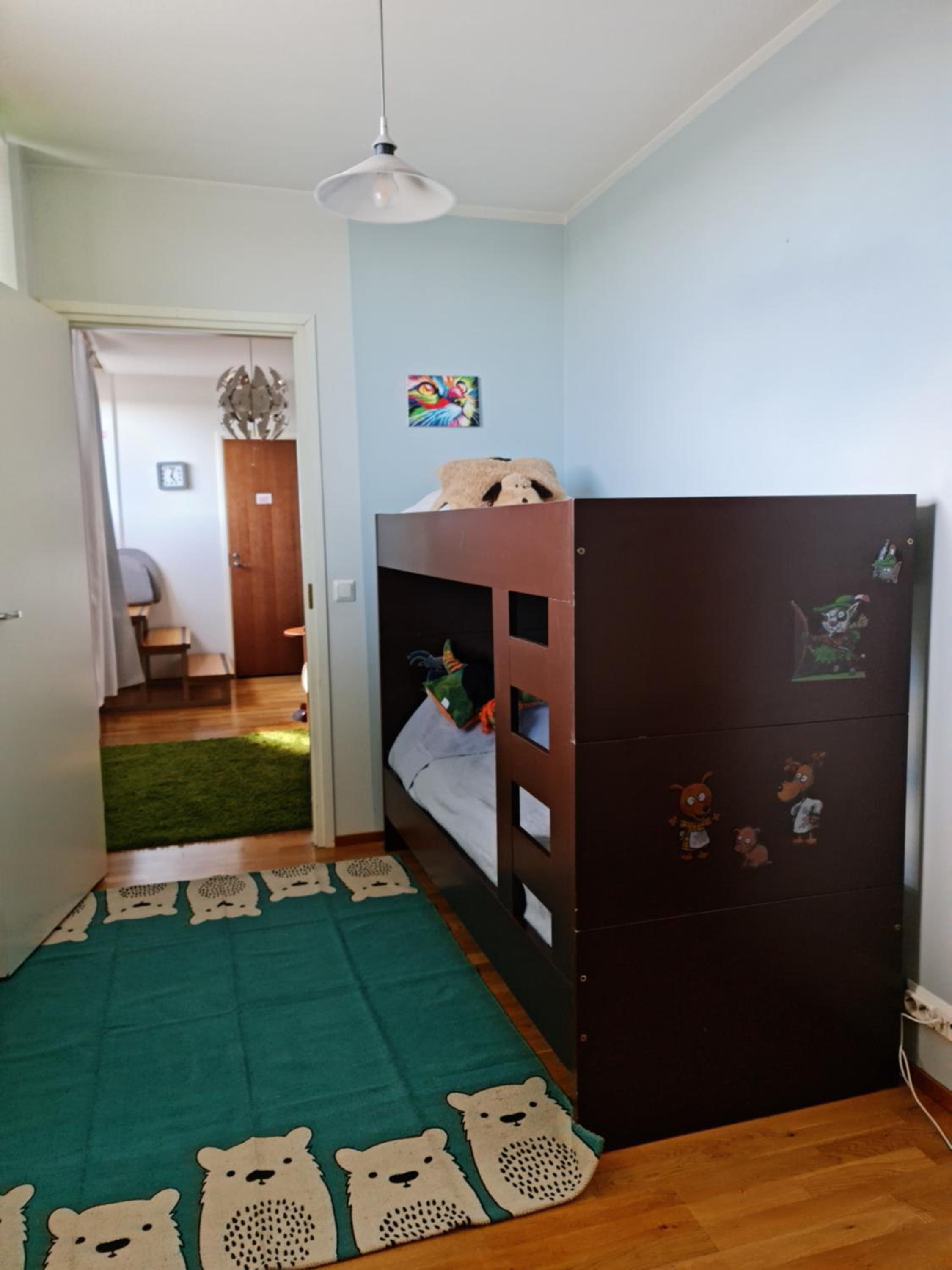 Three-Bedroom Apartment - Photo 9