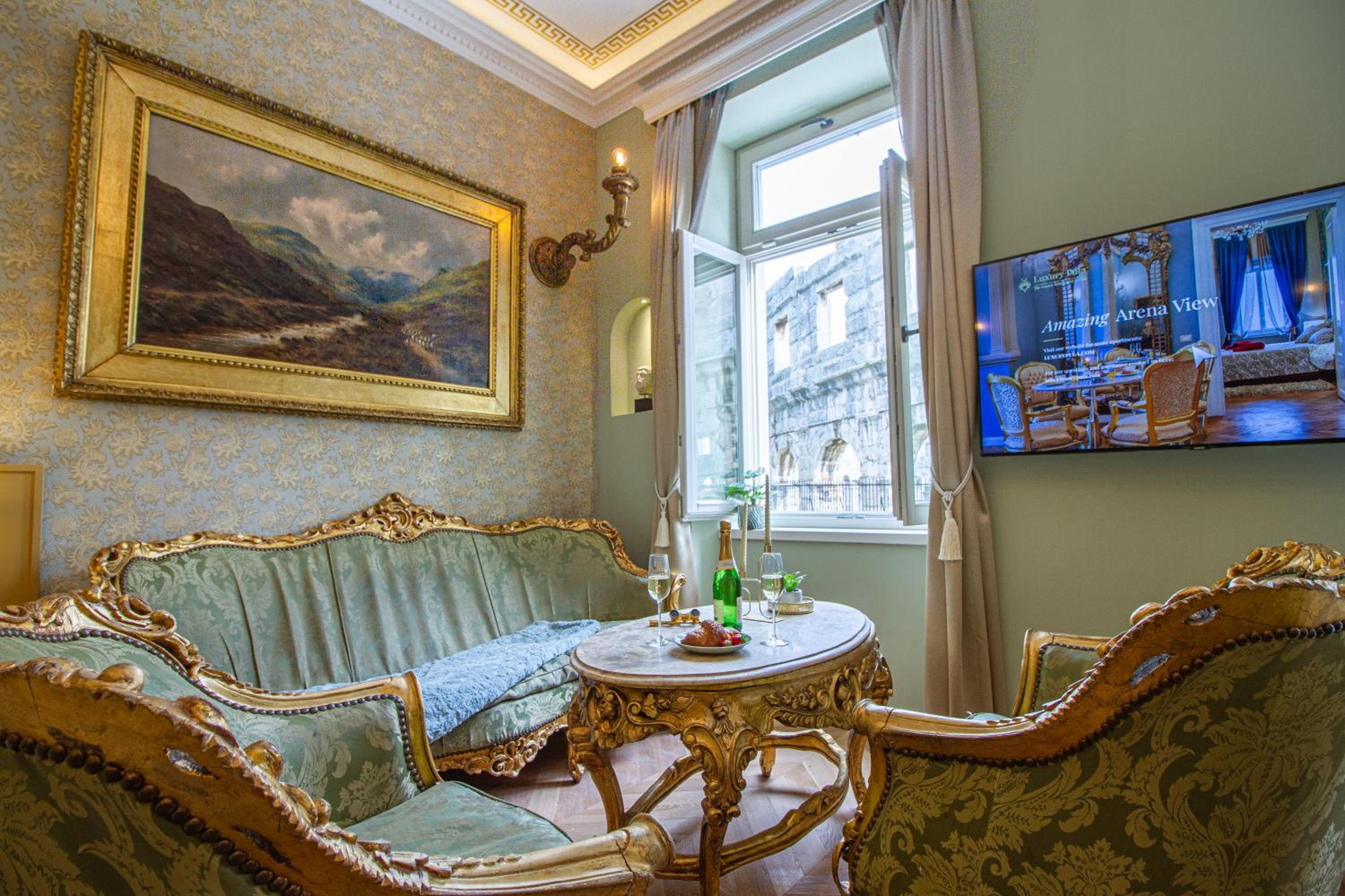 Three-Bedroom Apartment - Photo 47