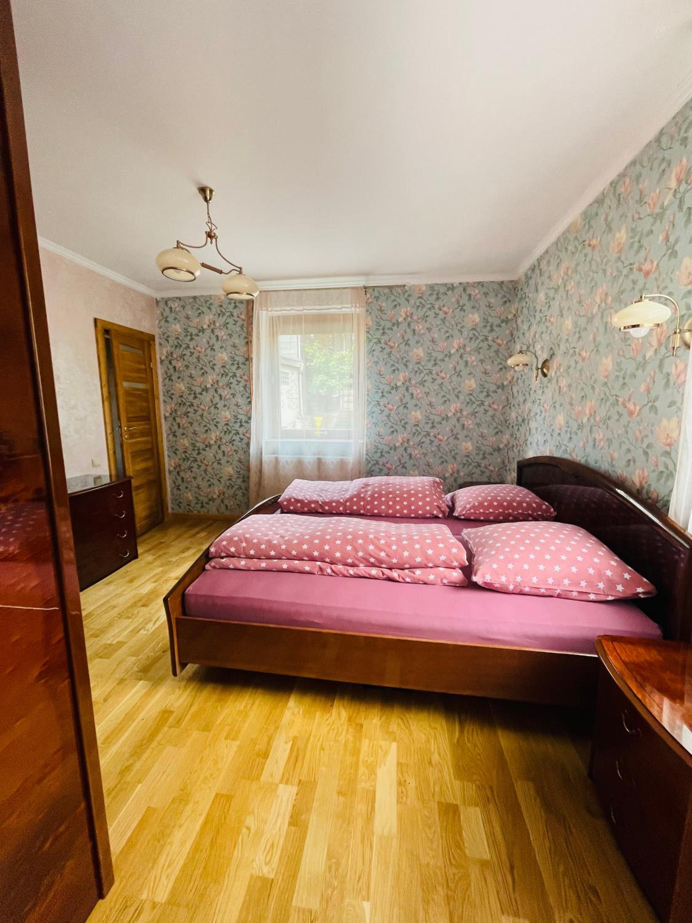 Two-Bedroom Apartment - Photo 3