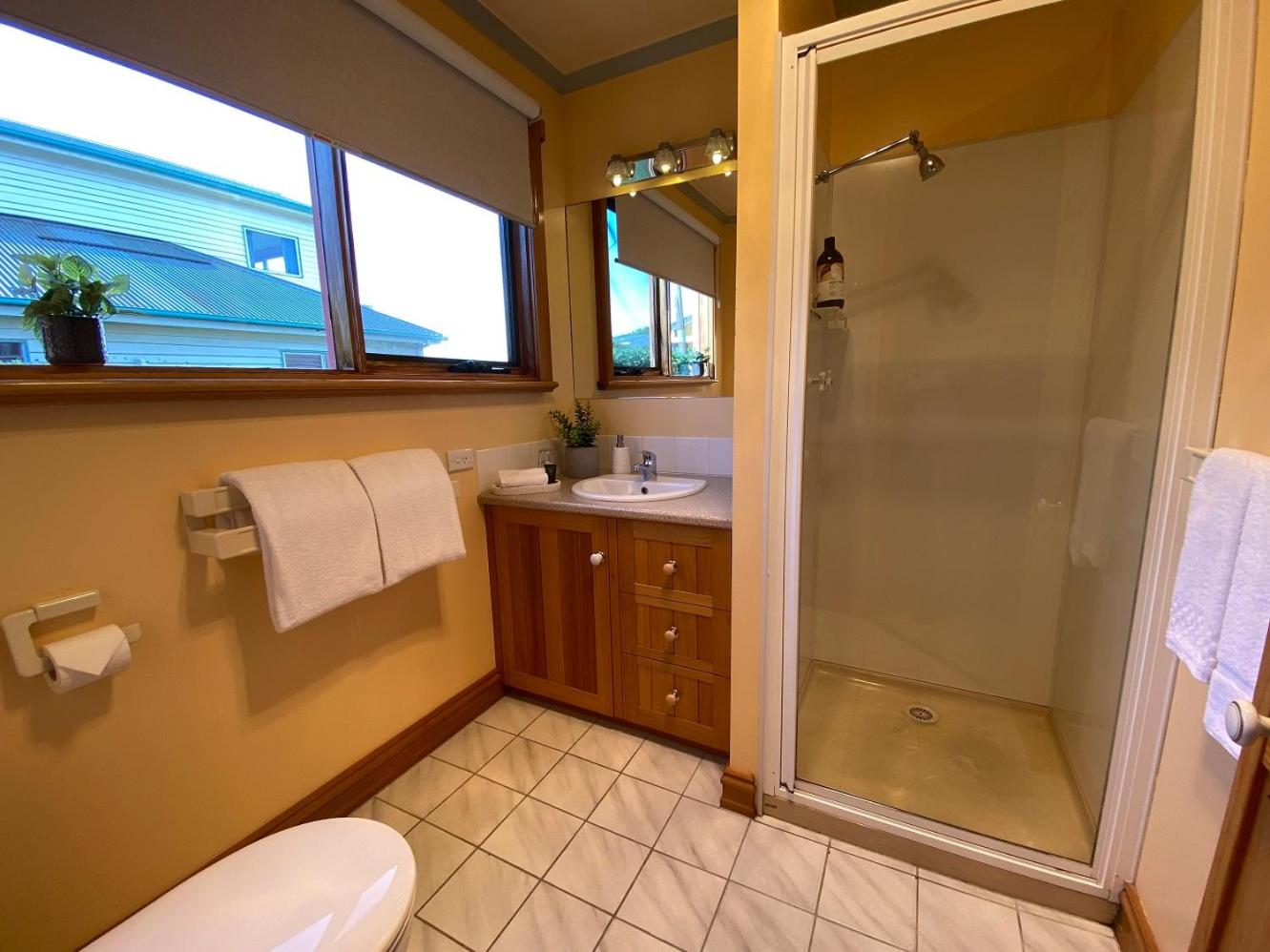 King Room with Mountain View - Photo 3