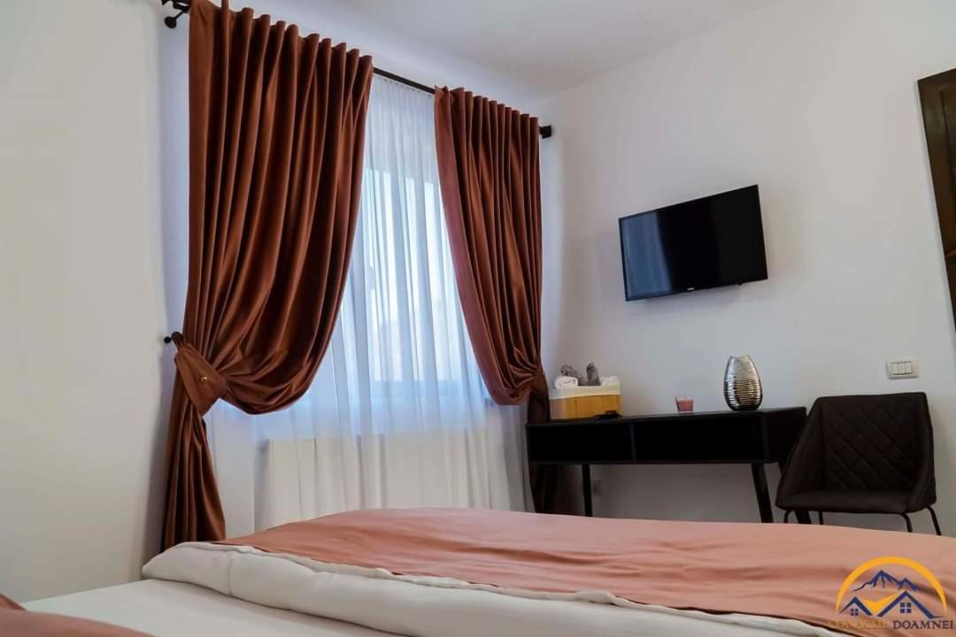 Double Room with Garden View - Photo 2
