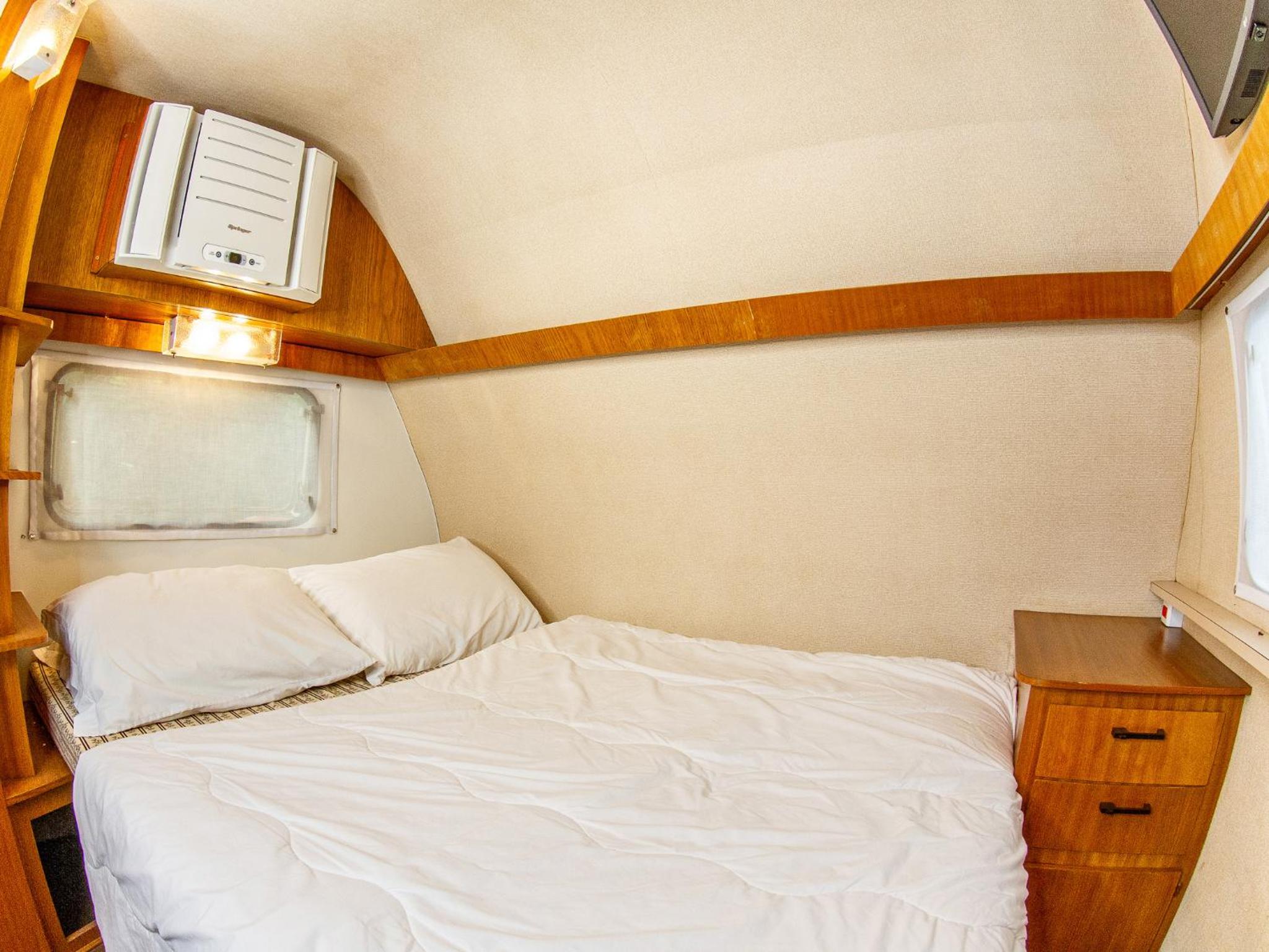 Caravan photo 3