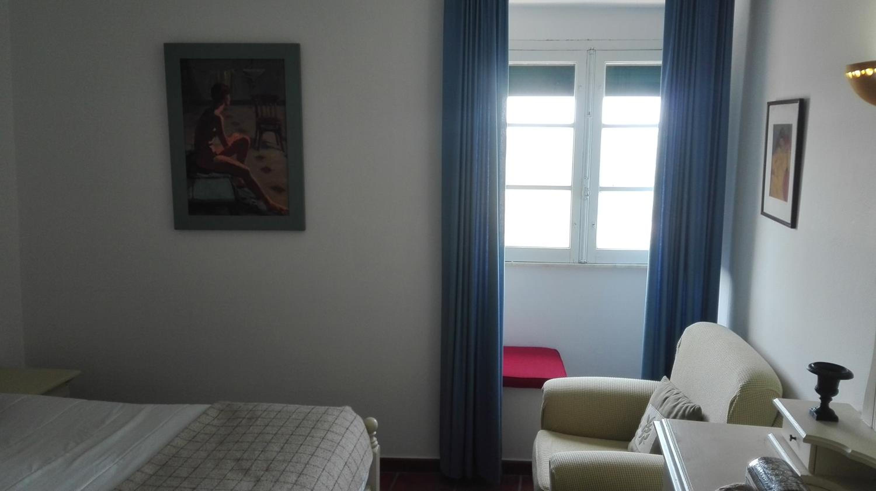 Double Room with Lake View - Photo 6