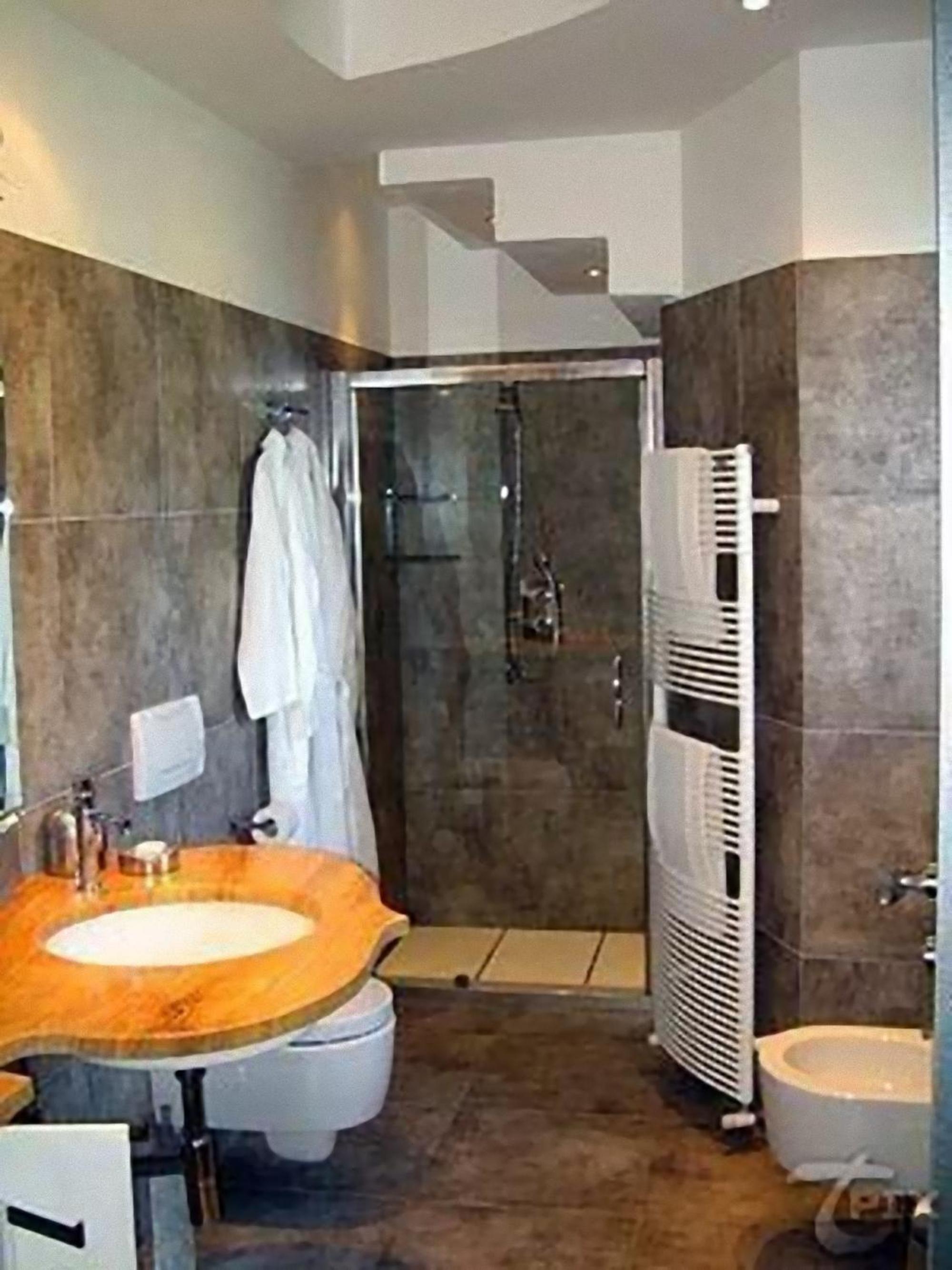 One-Bedroom Apartment - Separate Building - Photo 19