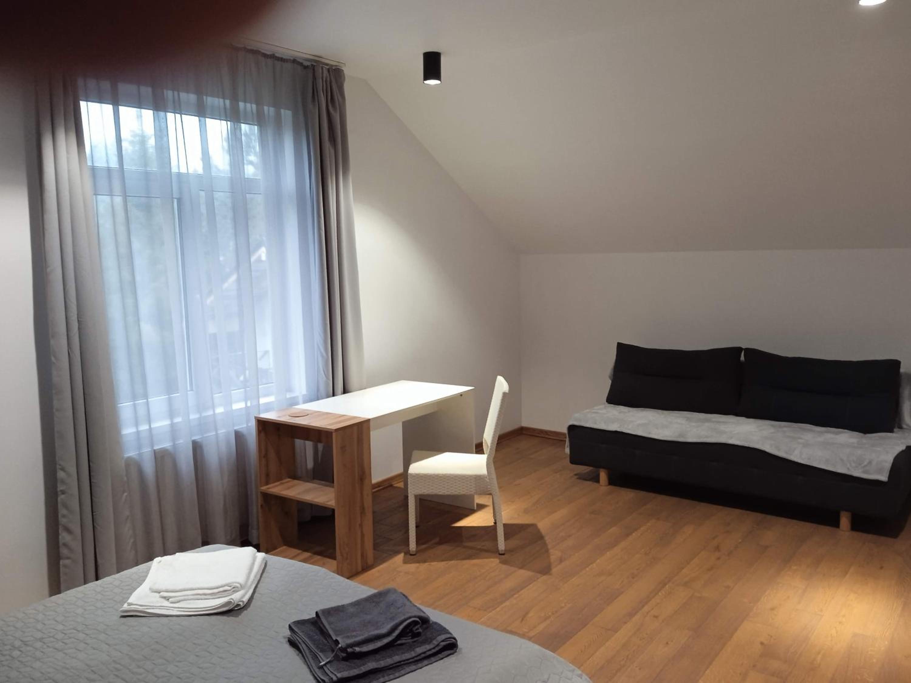 Double Room with Private Bathroom photo 2