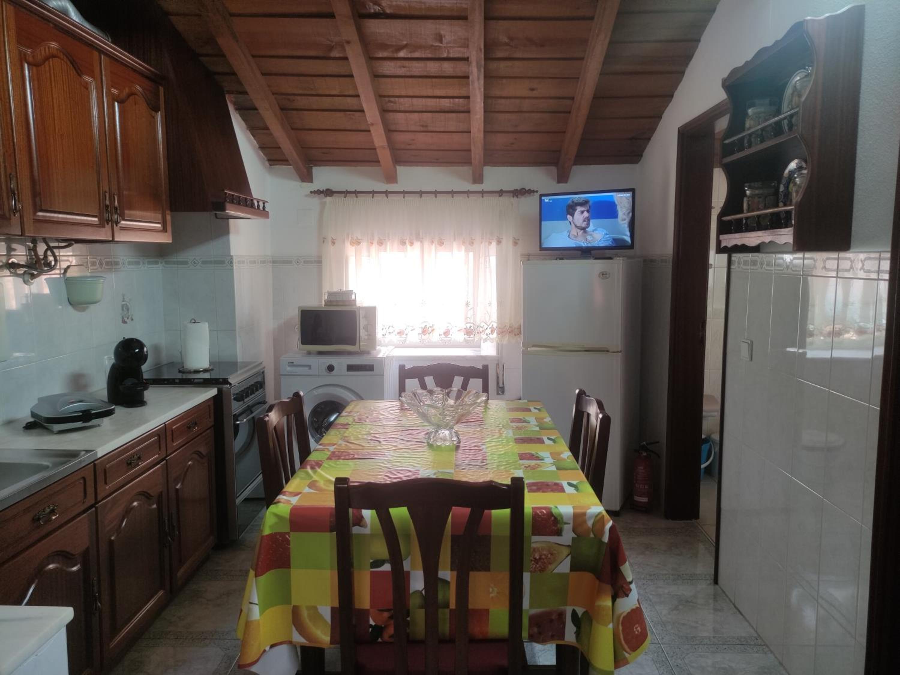 Two-Bedroom House - Photo 35