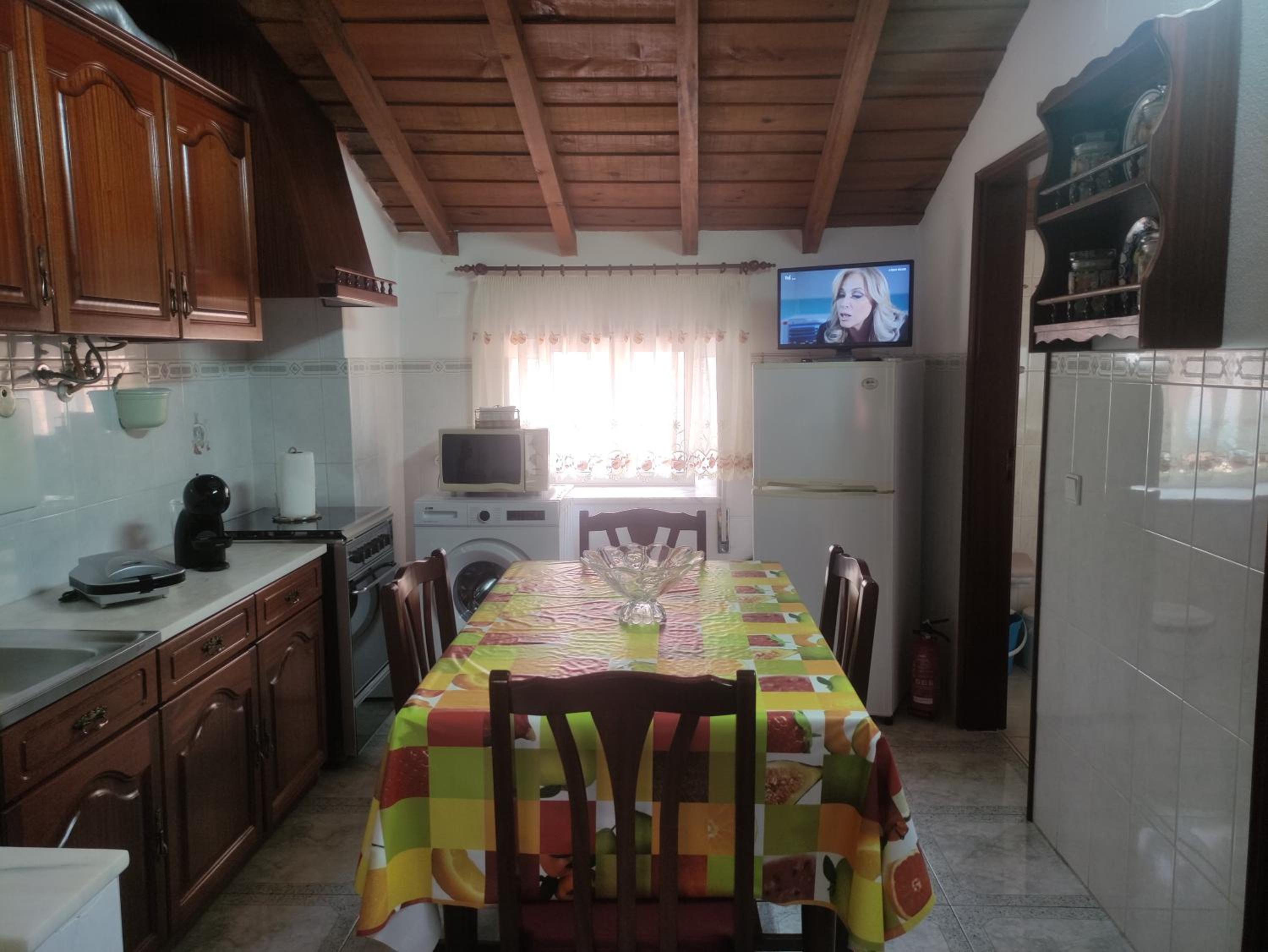 Two-Bedroom House - Photo 33