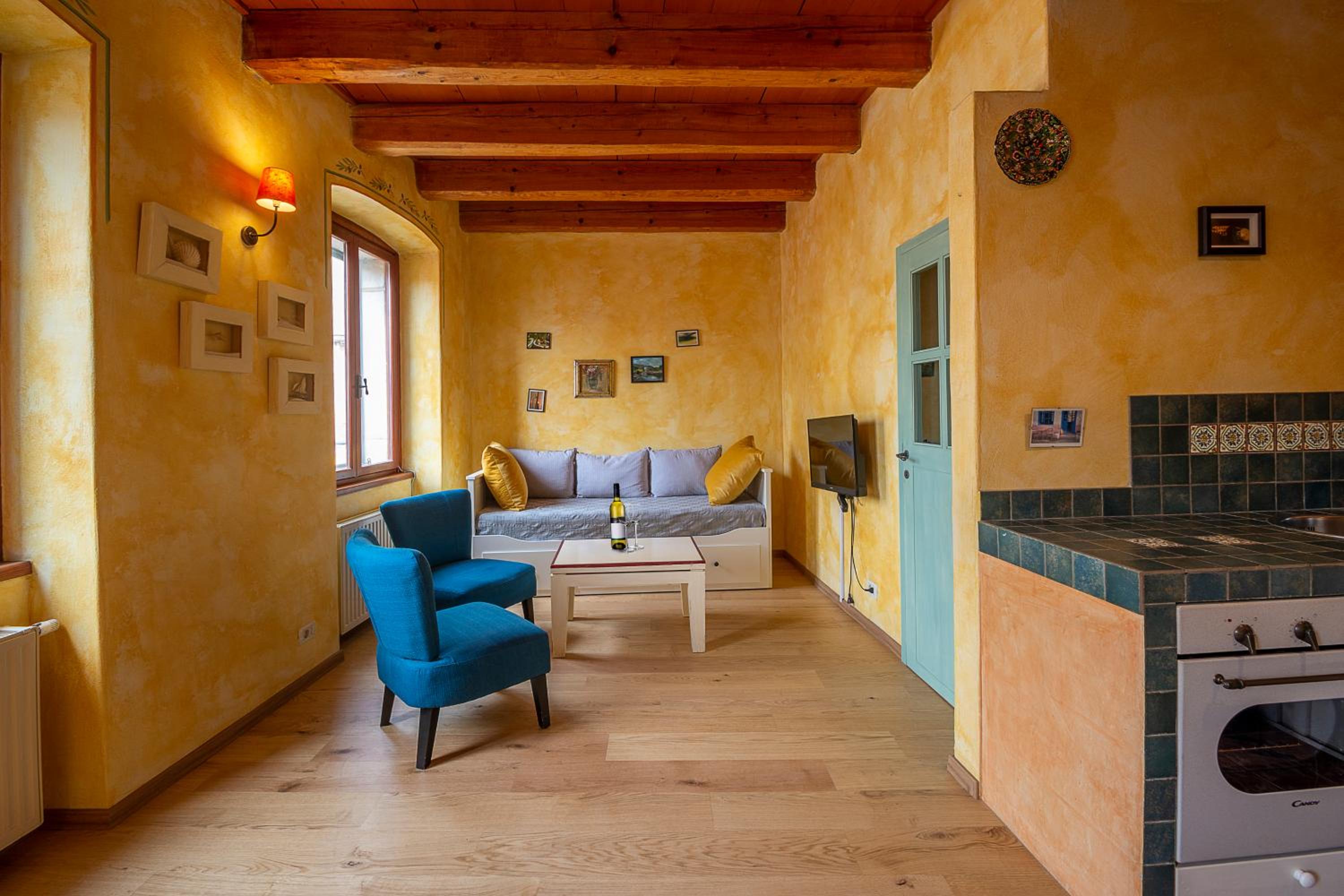 Apartment - Split Level