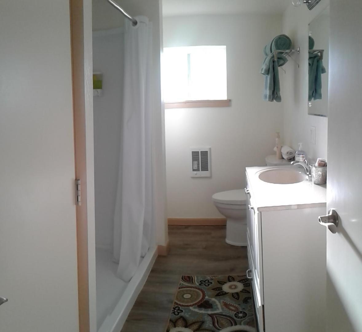 One-Bedroom Cottage - Photo 10
